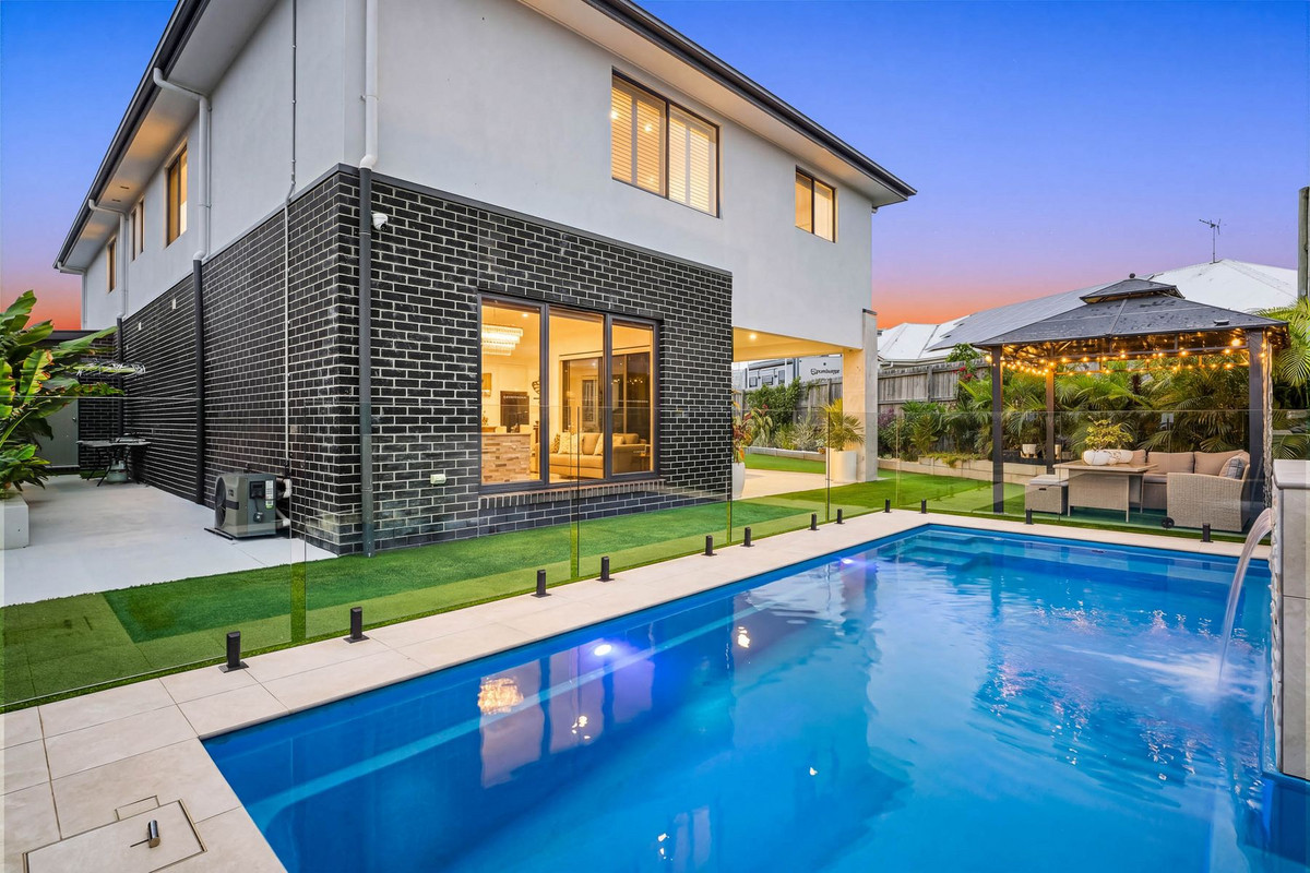 18 Finke Street, South Ripley, QLD 4306 - Image 2