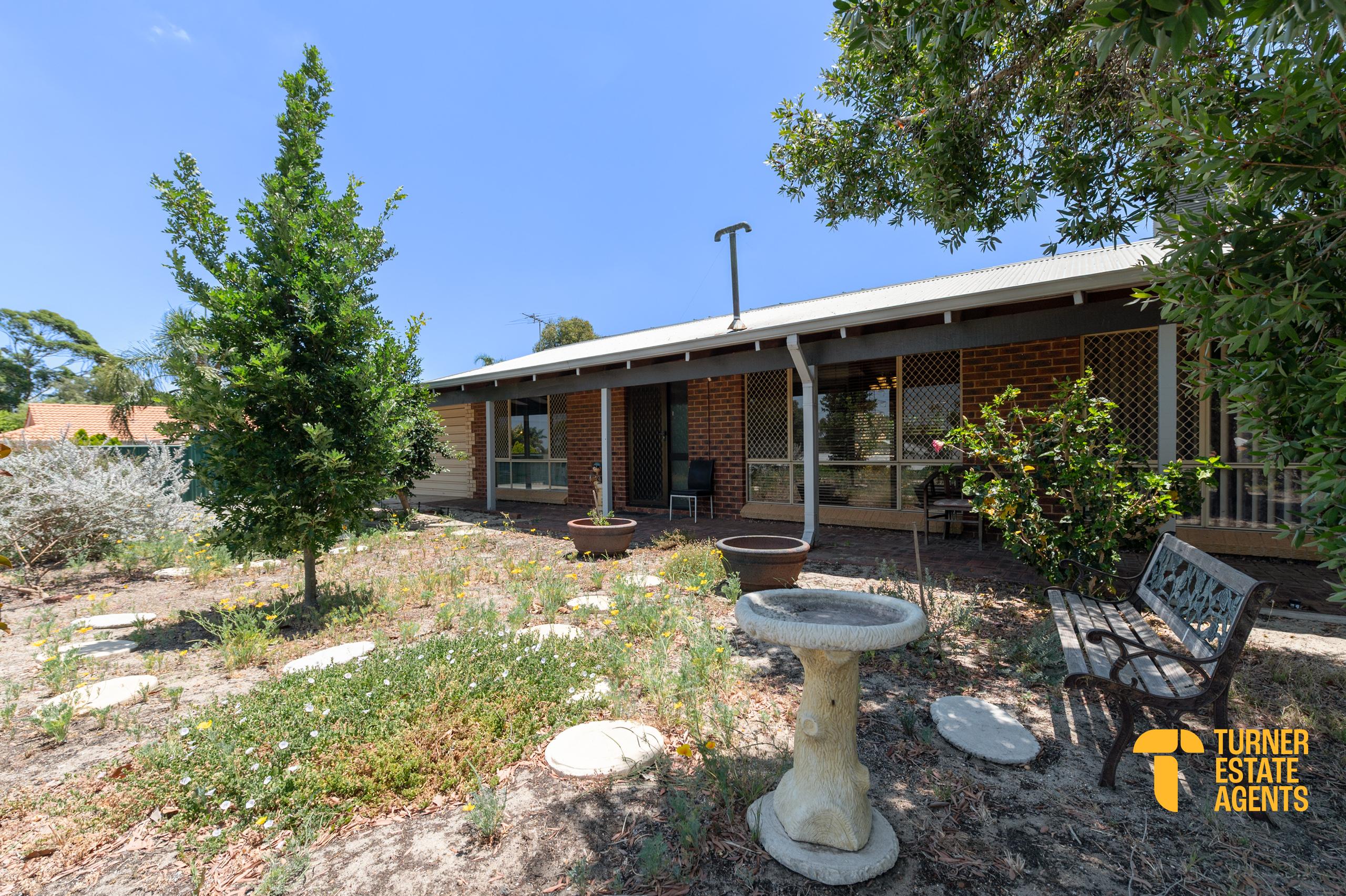 17 Luffe Court, Swan View, WA 6056 - Image 1