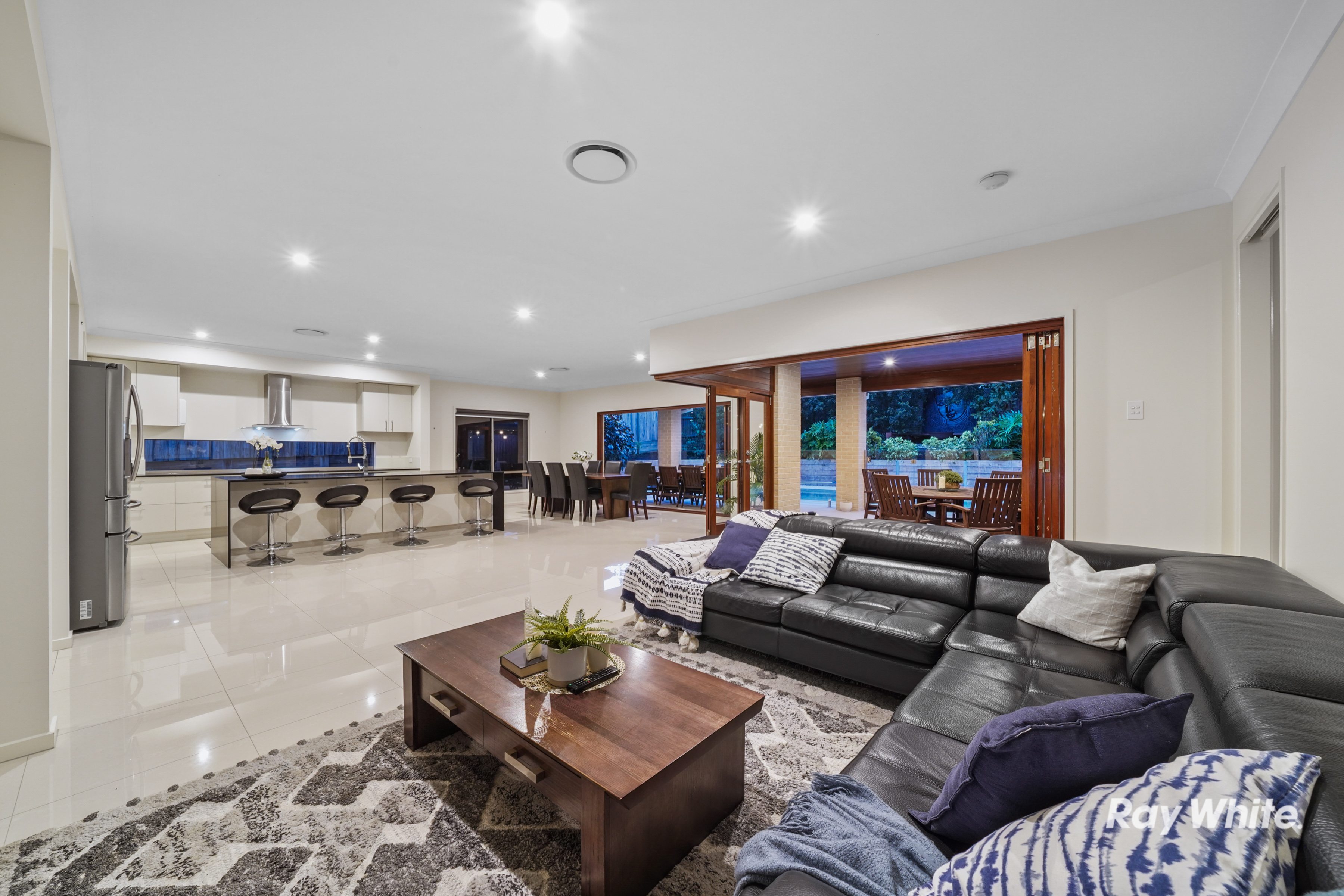 5-bedroom house at 25 Lynette Way, Daisy Hill, QLD 4127, Logan, Queensland