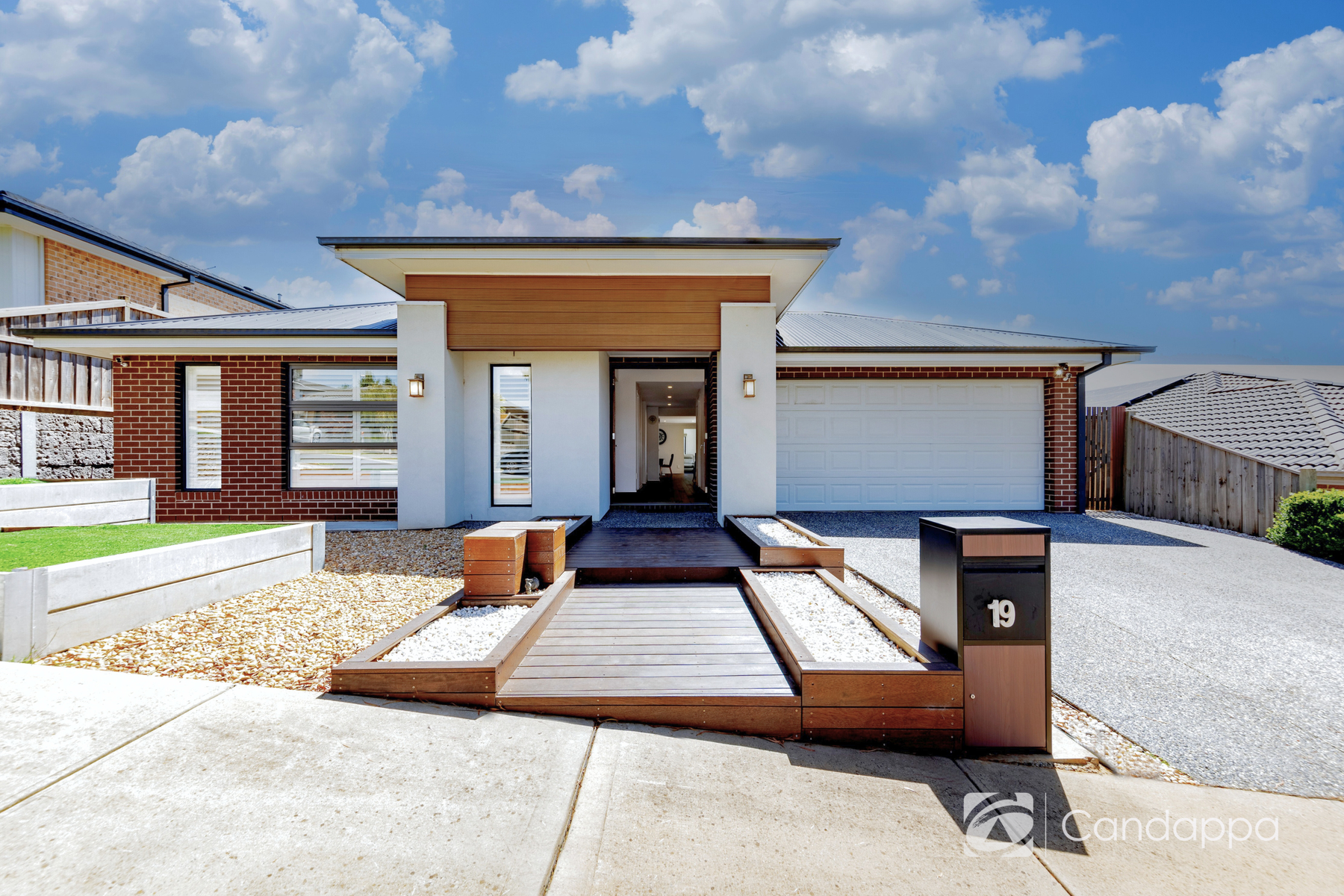 19 Wattleglade Avenue, Warragul, VIC 3820 - Image 1