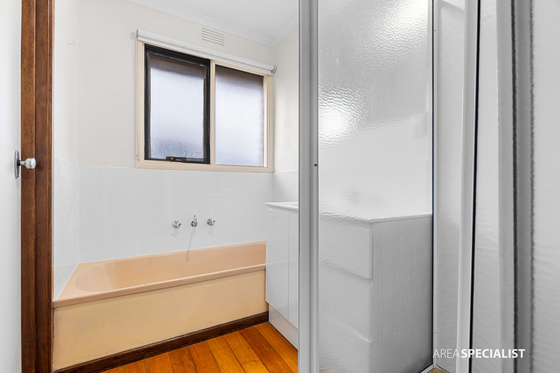 8 HAFEY CRESCENT, Hoppers Crossing VIC 3029 - Image 9