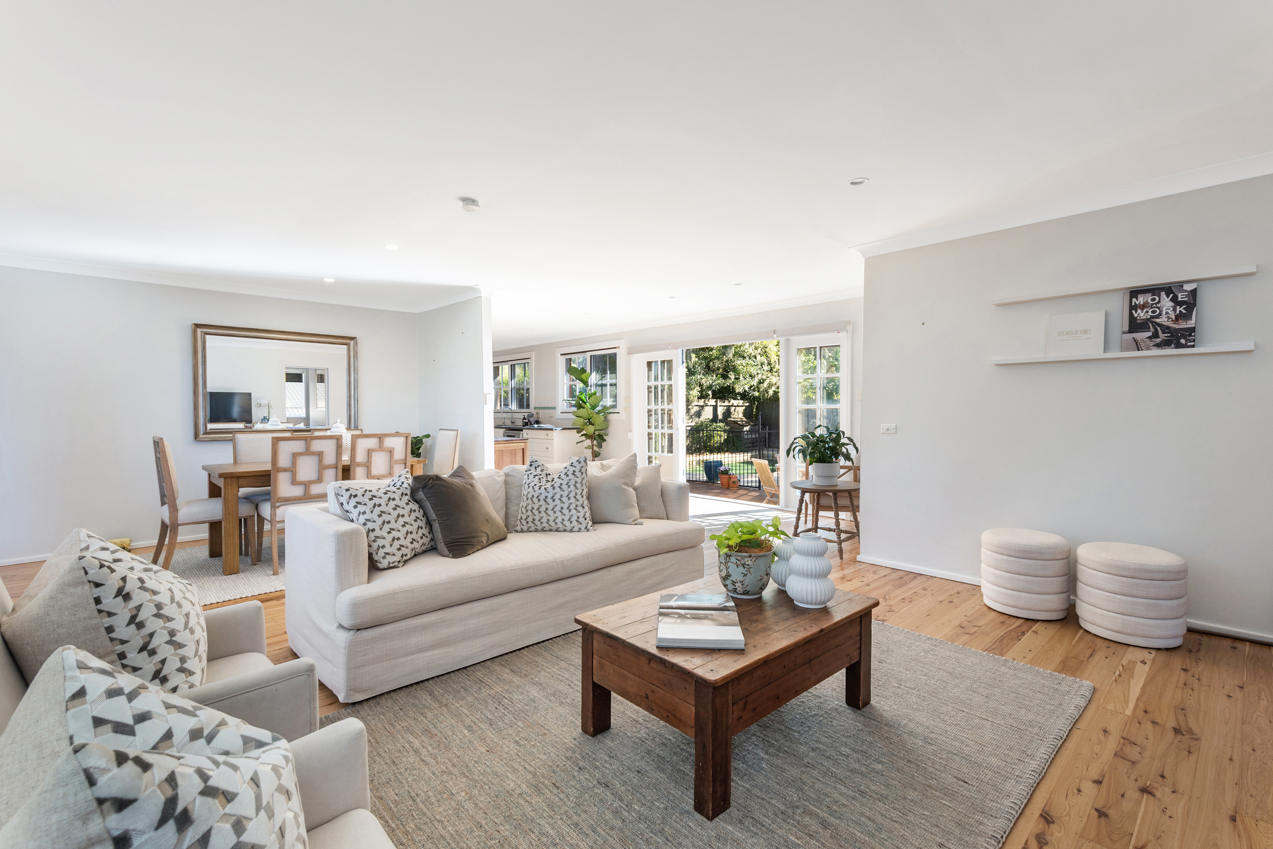 6 MILBURN PLACE, St Ives Chase NSW 2075 - Image 4
