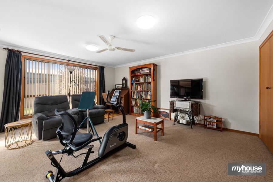 16 STUMM STREET, Kearneys Spring QLD 4350 - Image 7