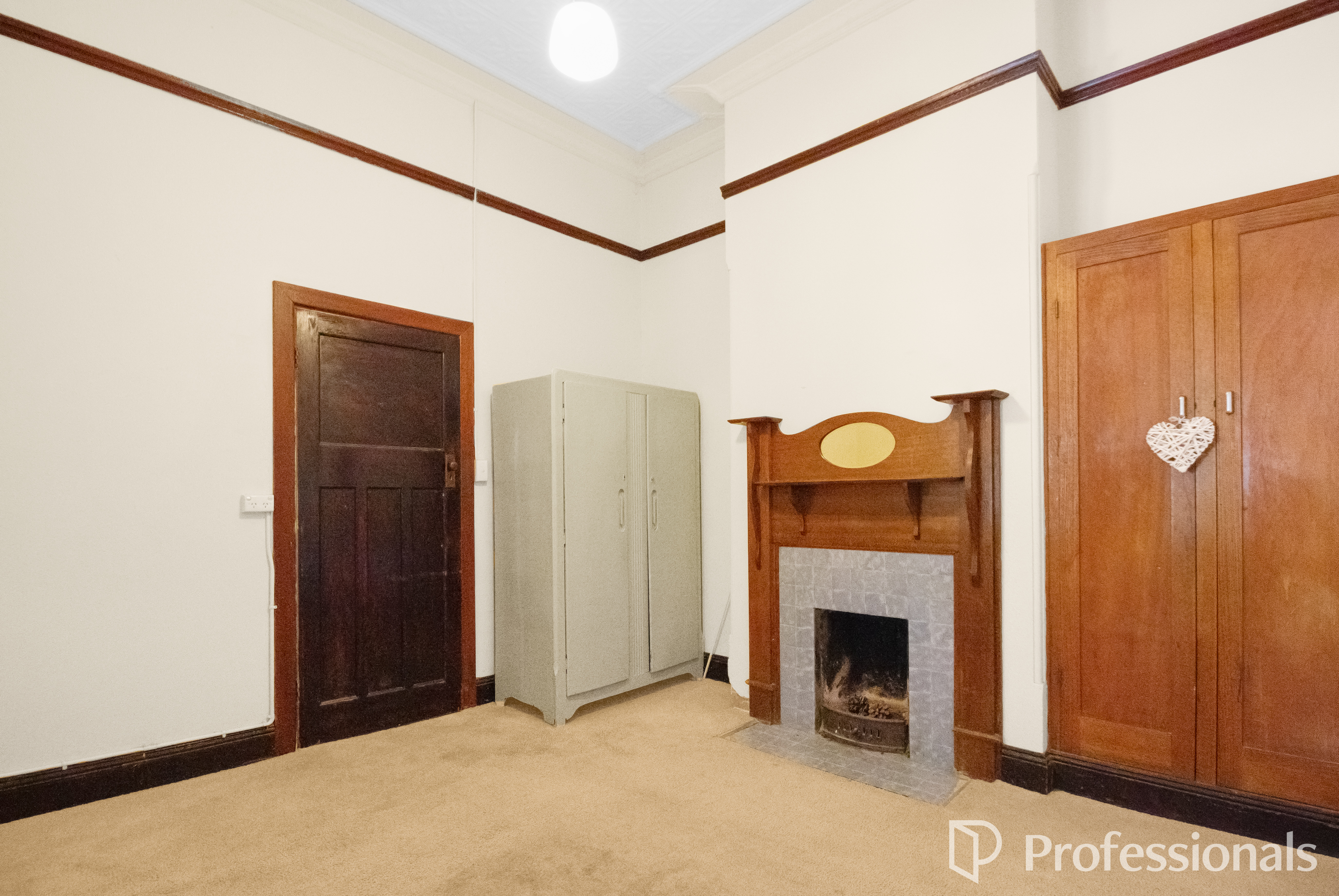 5-bedroom unit at 60 Flinders Street, Wagga Wagga, Nsw, 2650, Wagga Wagga, New South Wales