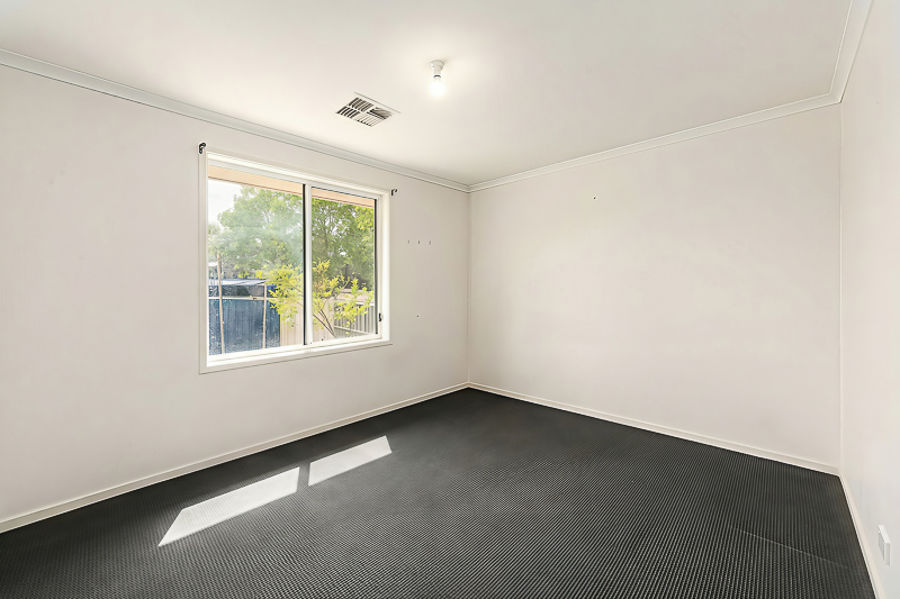 38 Willowbark Cres (39 Parkview Drv), Murray Bridge, Sa, 5253 - Image 9