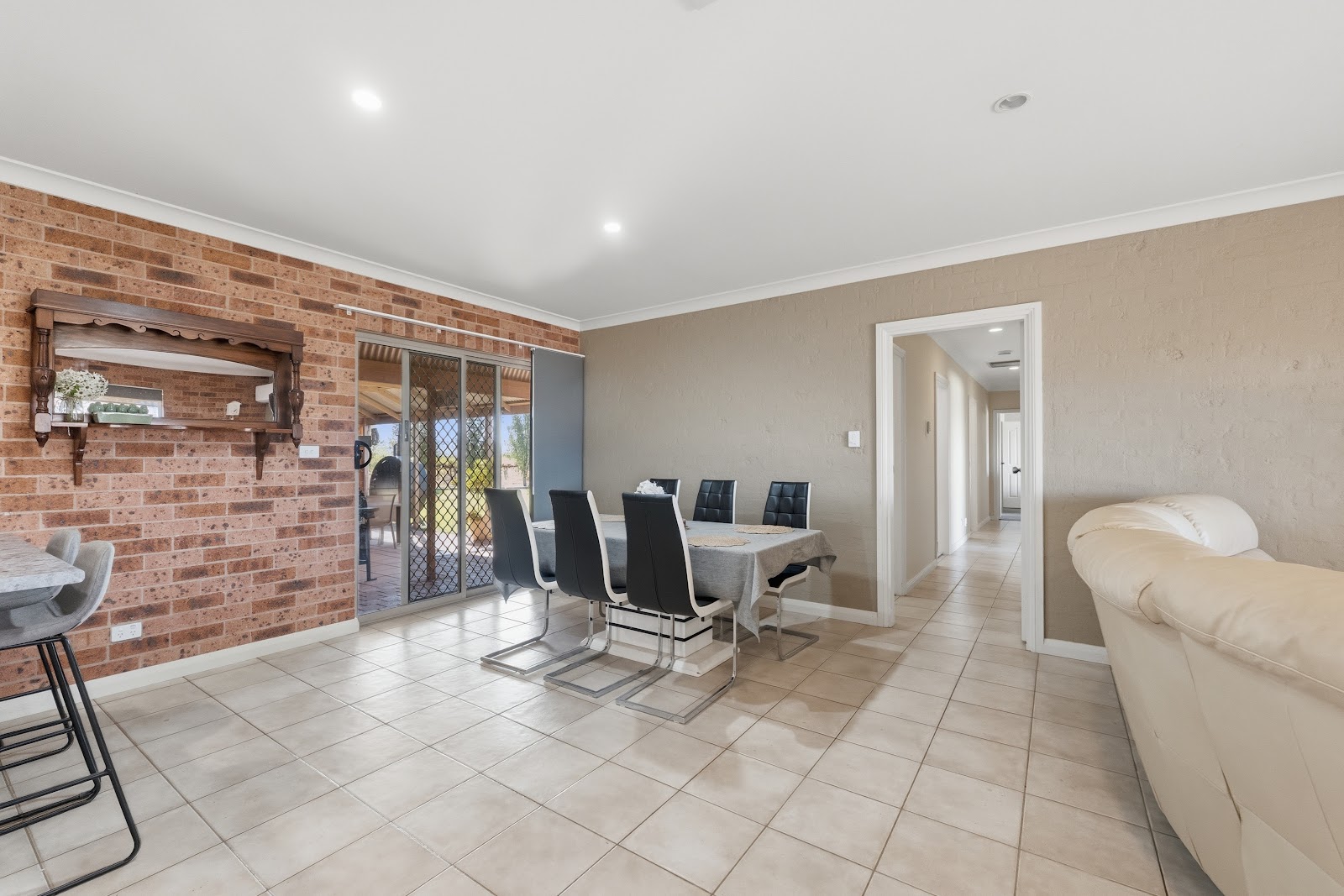 5-bedroom house at 75 Mcclure Road, Yenda, NSW 2681, Griffith, New South Wales