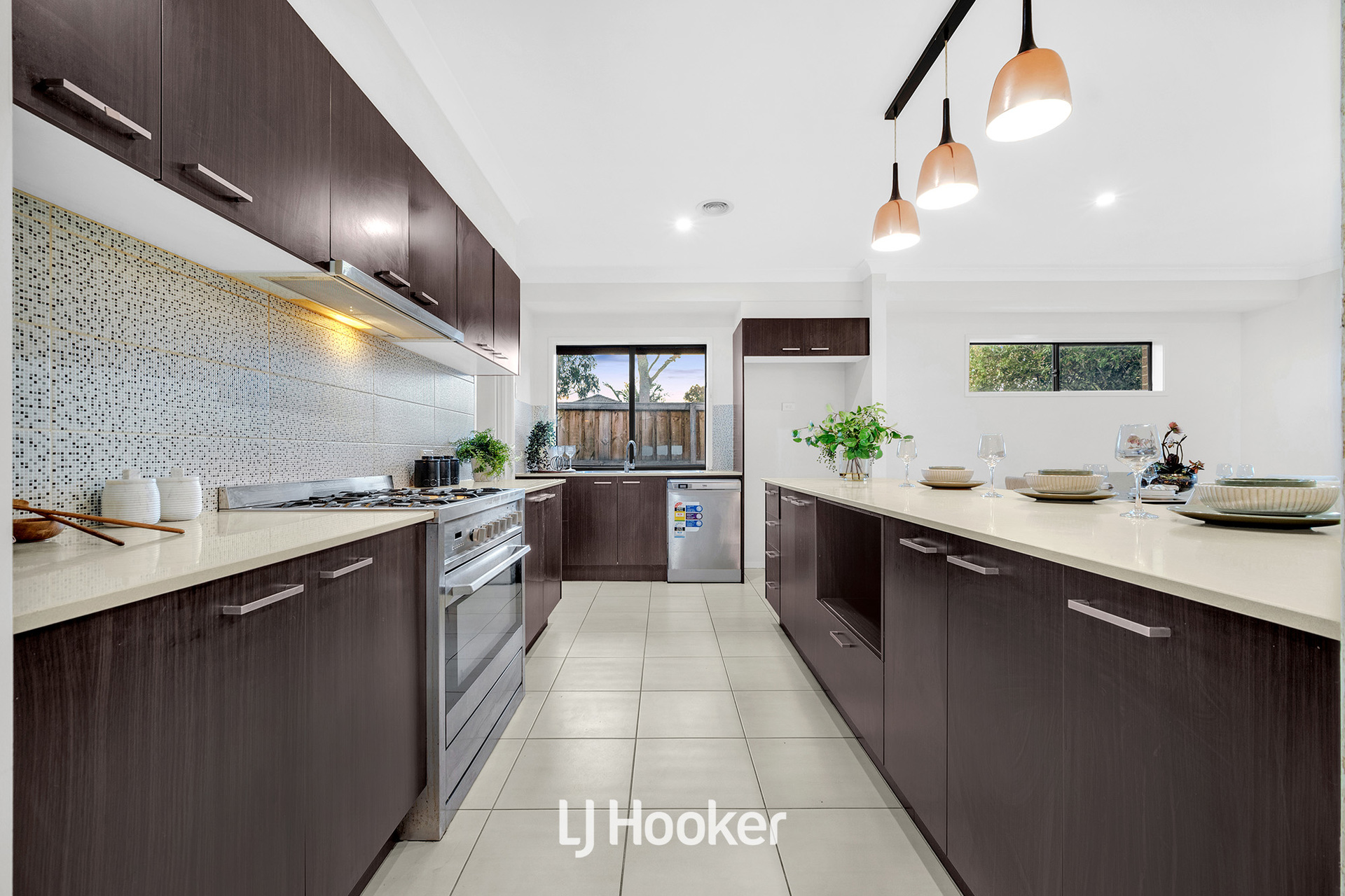 4-bedroom house at 2 BLACKLEDGE DRIVE, Cranbourne East VIC 3977, Casey, Victoria