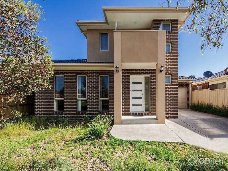 19 Chittenup Bend, Sydenham, VIC 3037 - Image 1
