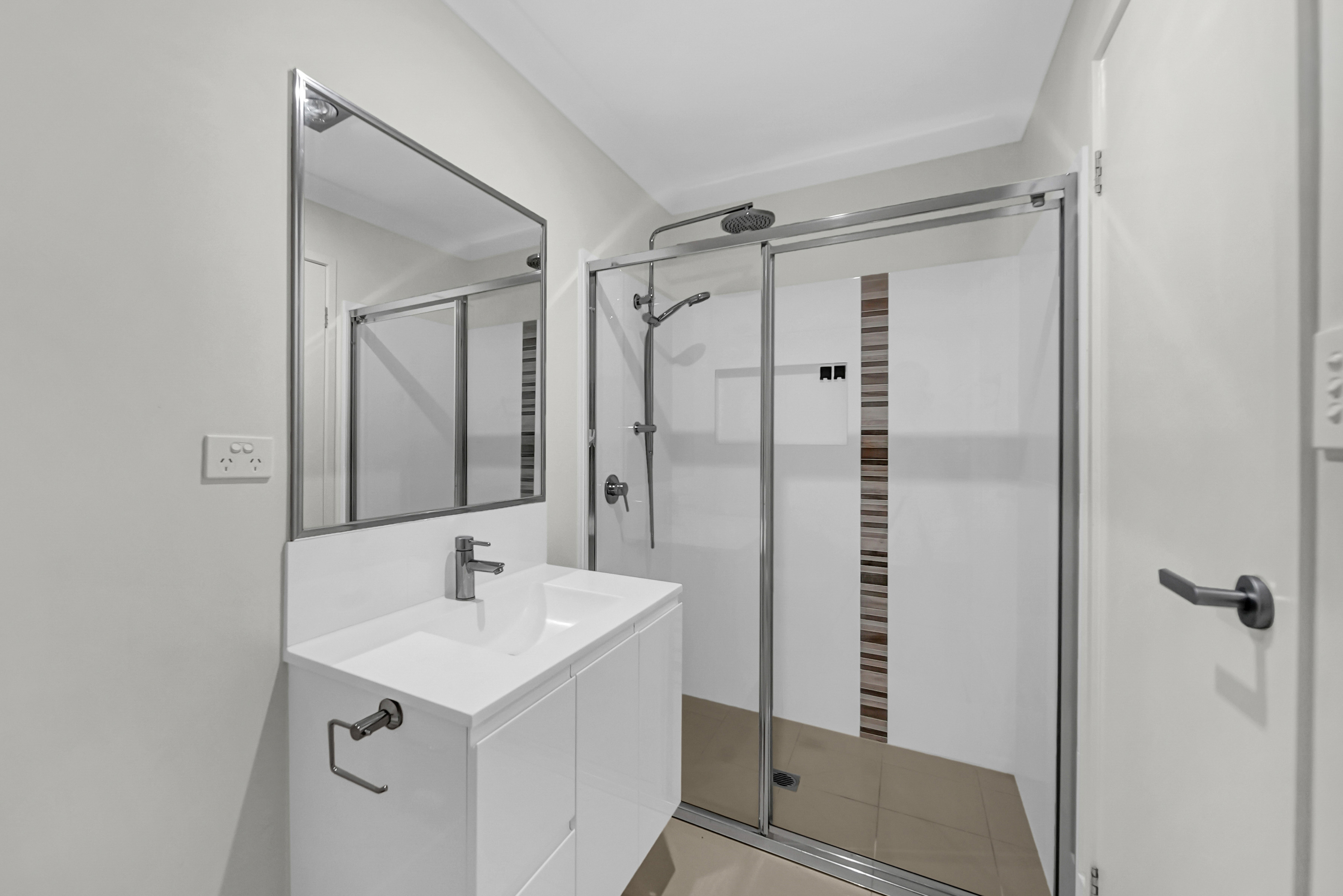 60 PEPPER TREE DRIVE, Holmview QLD 4207 - Image 8