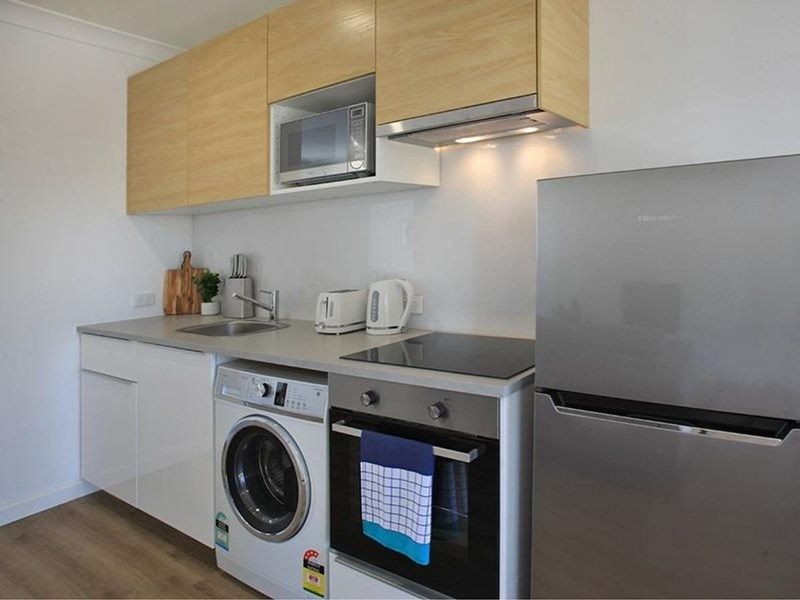 40/87-91 Earl Street, Westcourt, QLD 4870 - Image 3