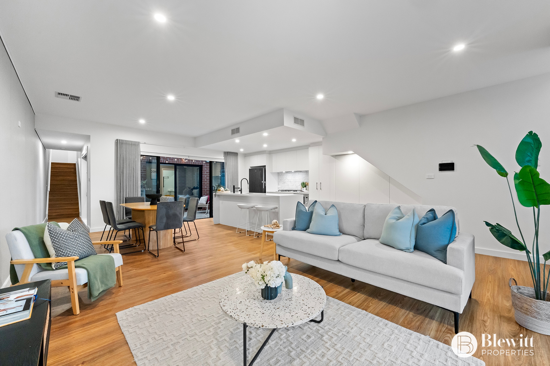 4-bedroom unit at UNIT 3 AVANI 1 ROWLAND REES CRESCENT, Greenway ACT 2900, Unincorporated Act, Australian Capital Territory