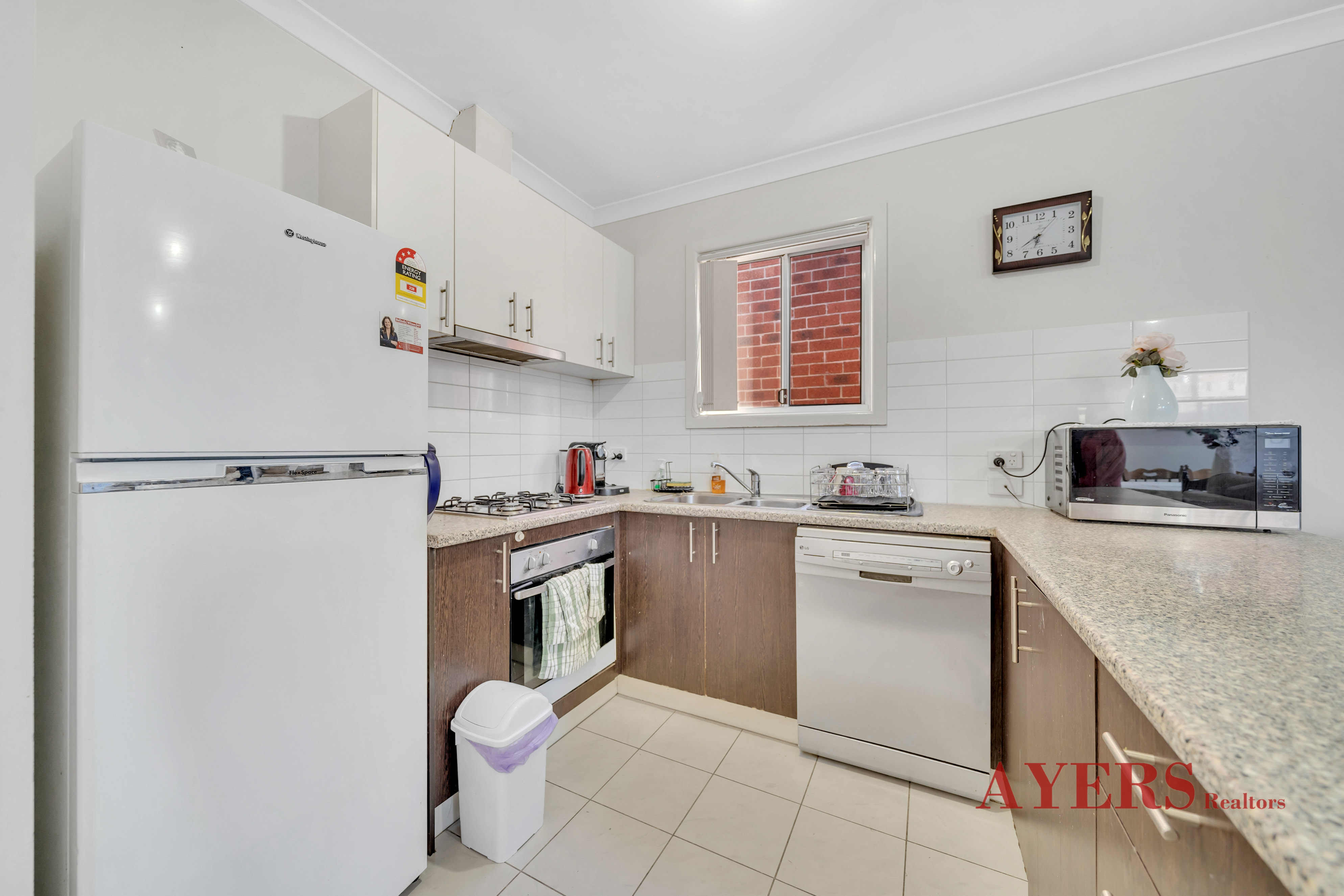 15/4 Young Road, Hallam, VIC 3803 - Image 5
