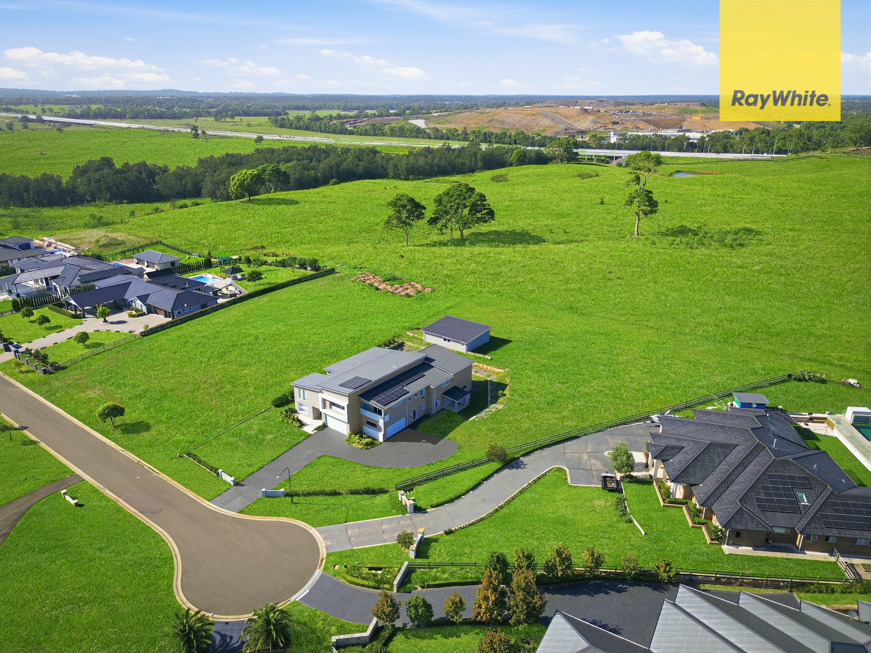 7-bedroom house at 18 FARMINGDALE COURT, Luddenham NSW 2745, Liverpool, New South Wales