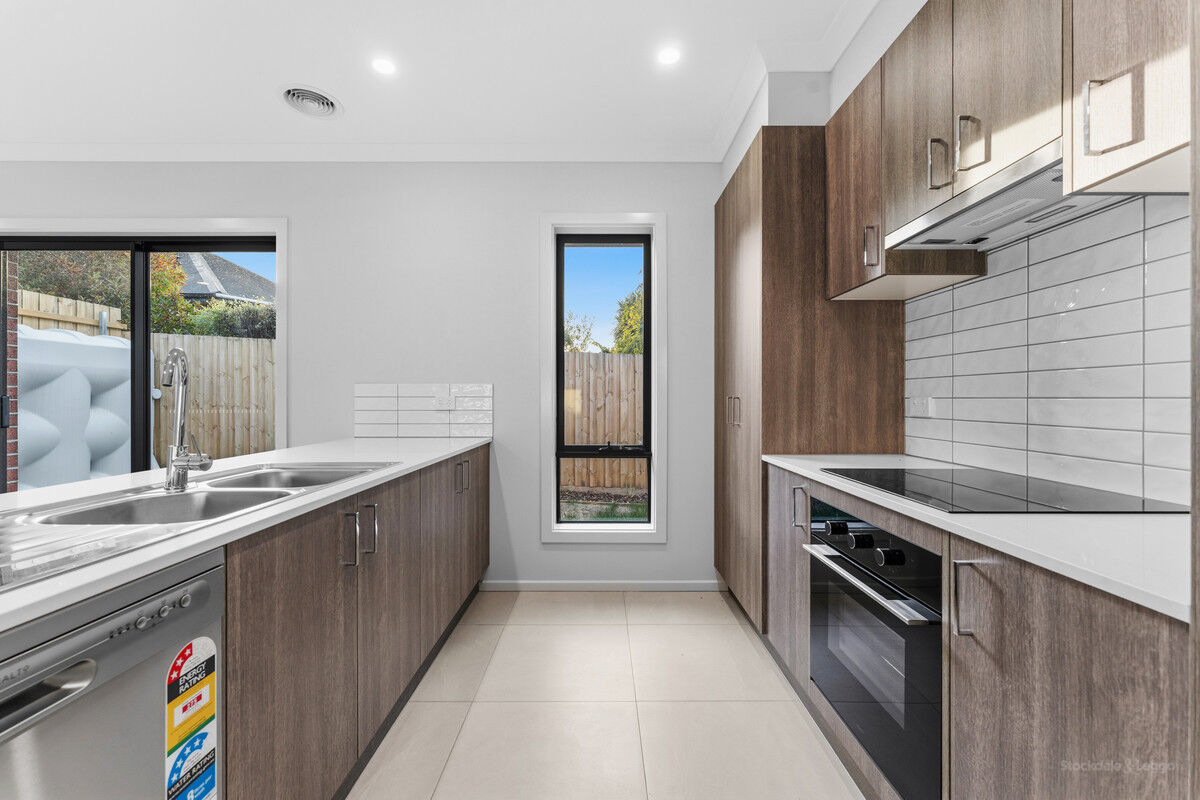 2-bedroom unit at 2/21 Lardner Road, Drouin, Vic, 3818, Baw Baw, Victoria