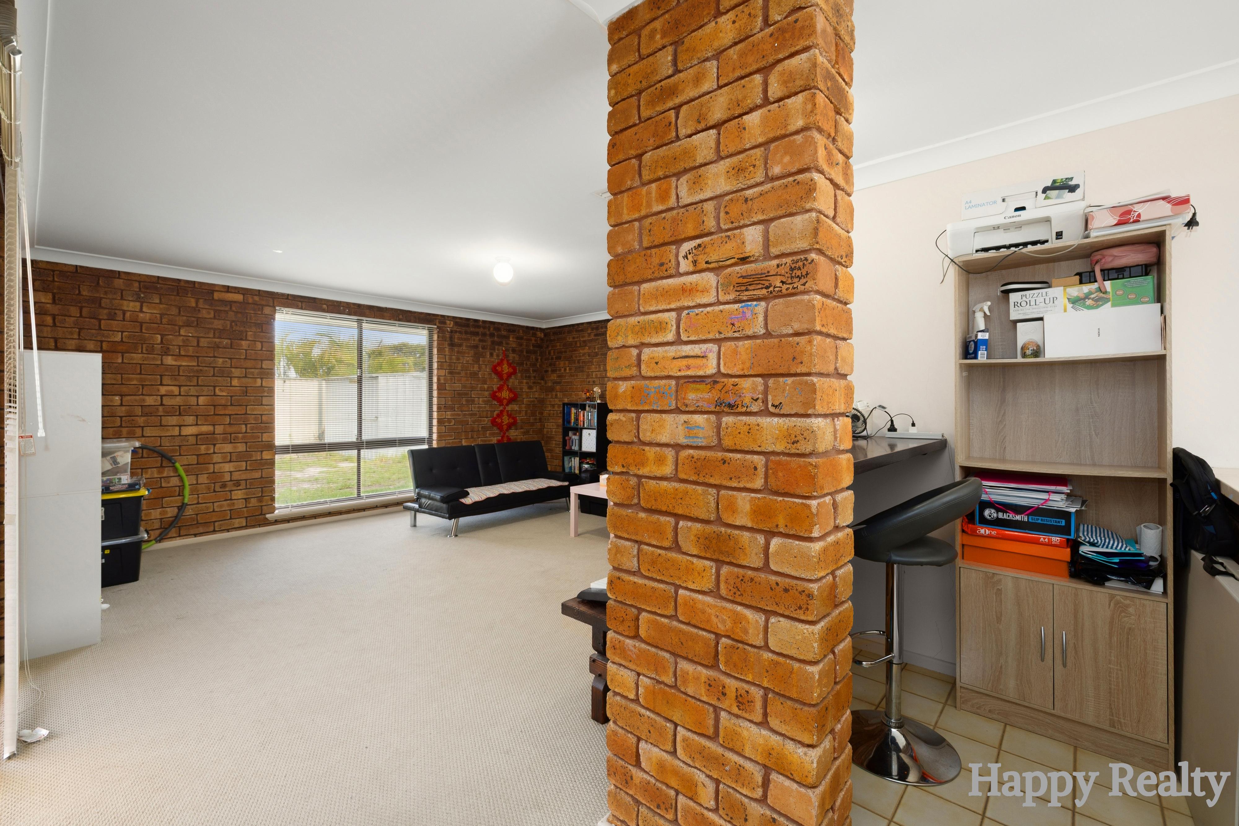18 FAGENCE WAY, Thornlie WA 6108 - Image 3