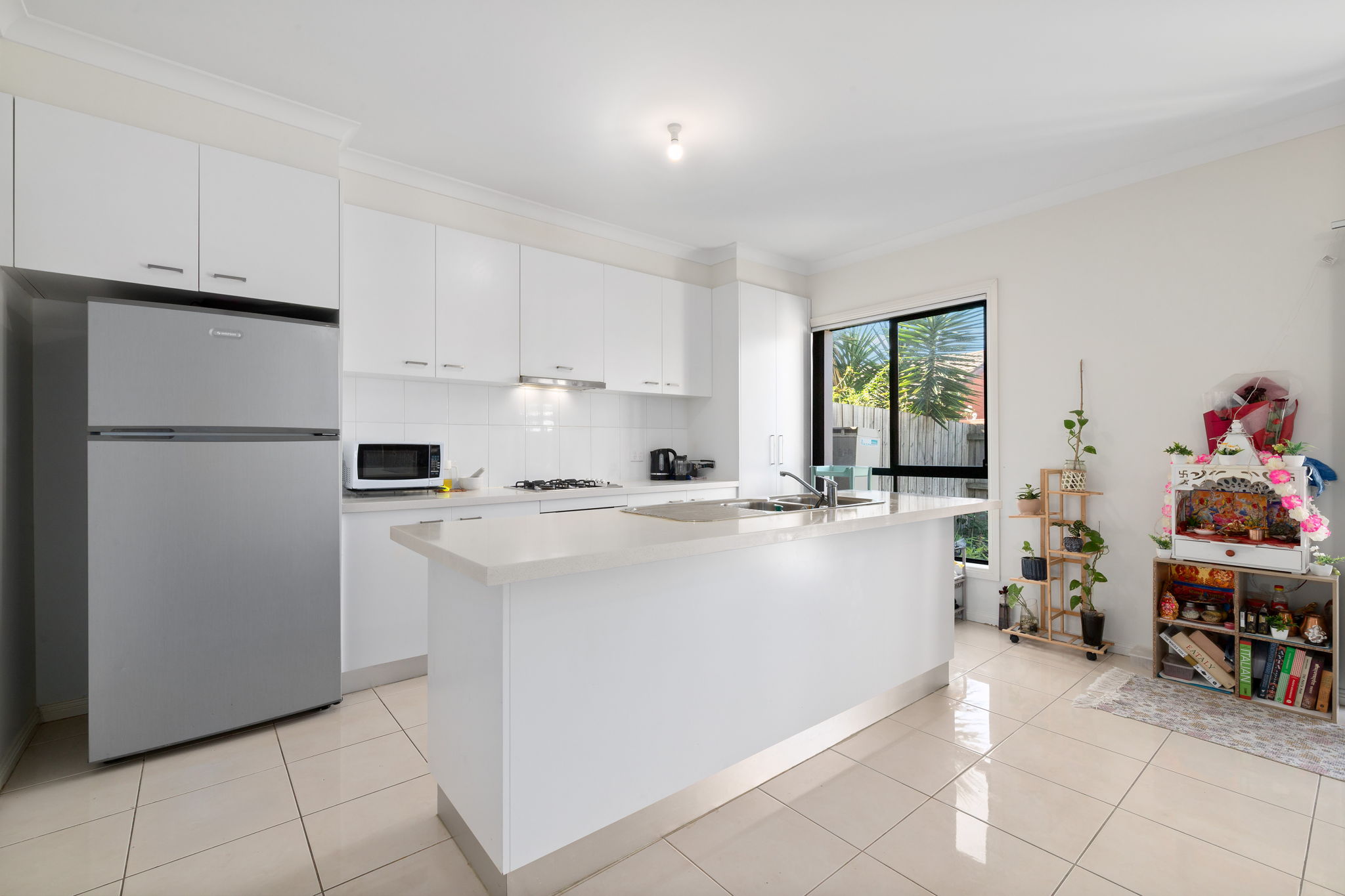 2 38 COULSTOCK STREET, EPPING VIC 3076 - Image 2