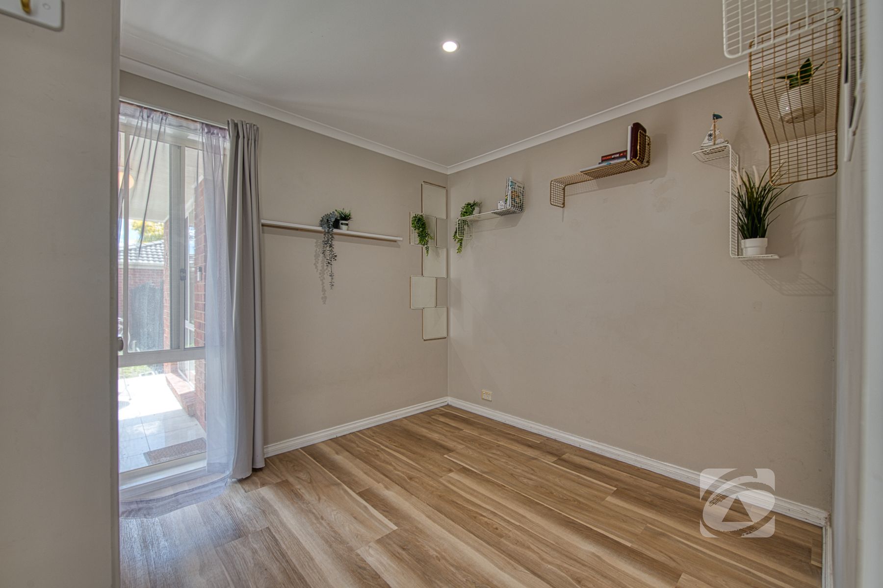 5 3 HALE PLACE, PAKENHAM VIC 3810 - Image 6