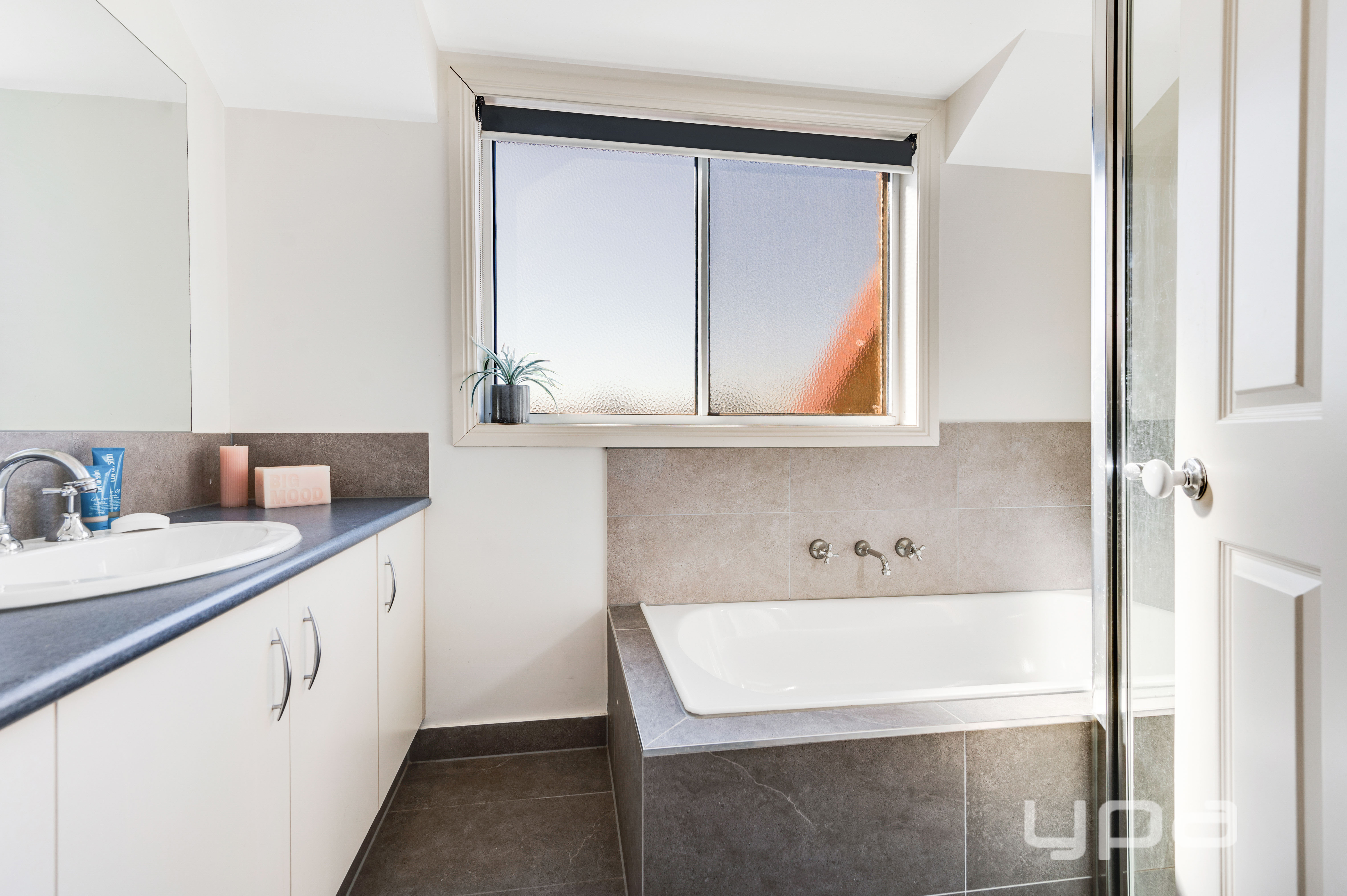 3-bedroom house at 30 GARONNE CIRCUIT, Roxburgh Park VIC 3064, Hume, Victoria