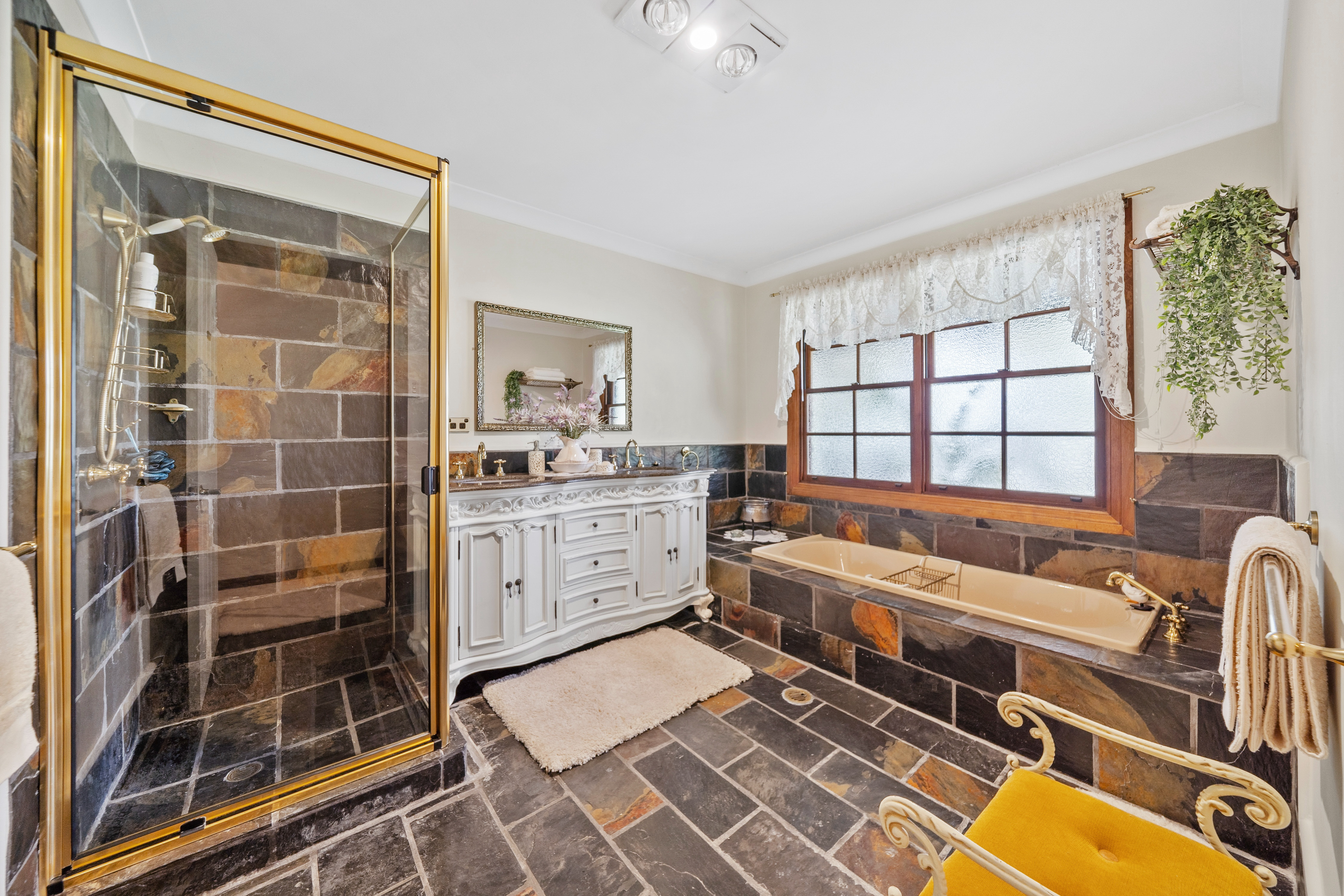 7-bedroom house at 132-138 Buccan Road, Buccan, Qld, 4207, , Queensland