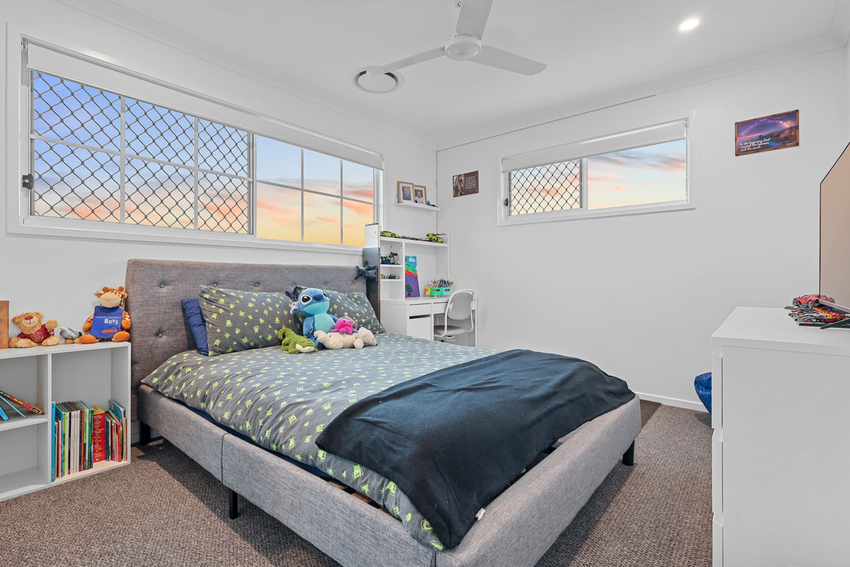 6-bedroom house at 7 Sherrard Street, Burpengary East, QLD 4505, Moreton Bay, Queensland