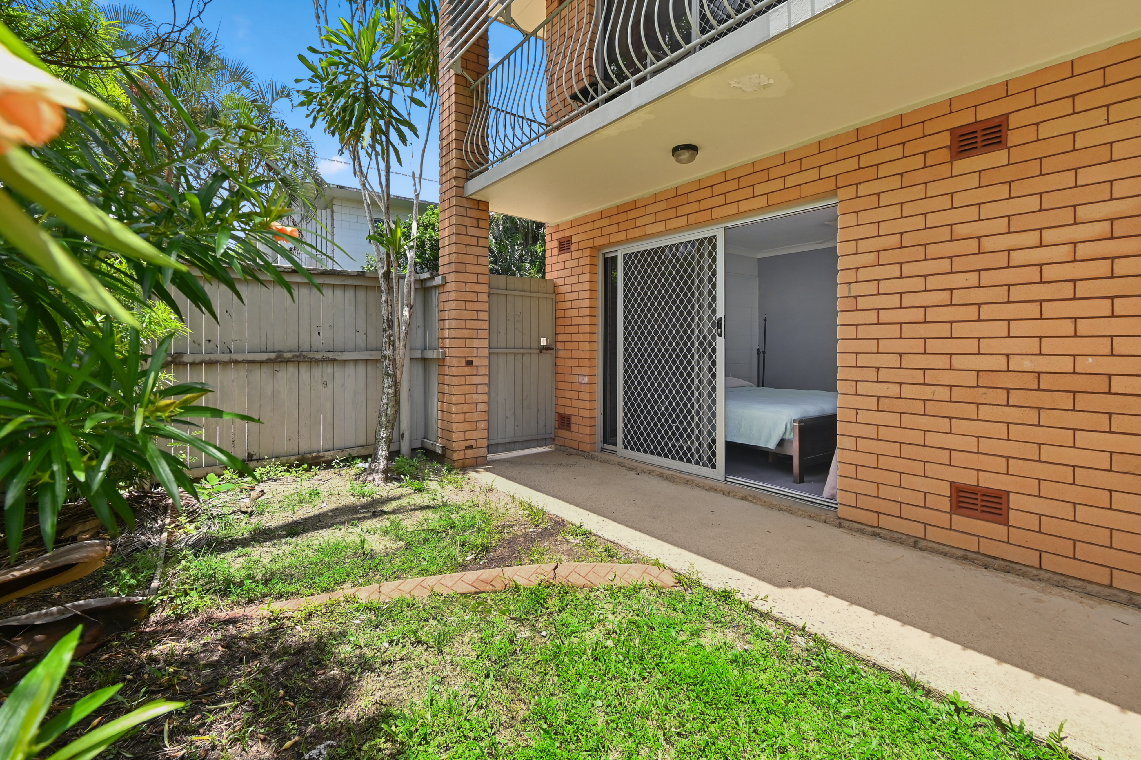 1/10-12 Curtin Street, Westcourt, QLD 4870 - Image 7