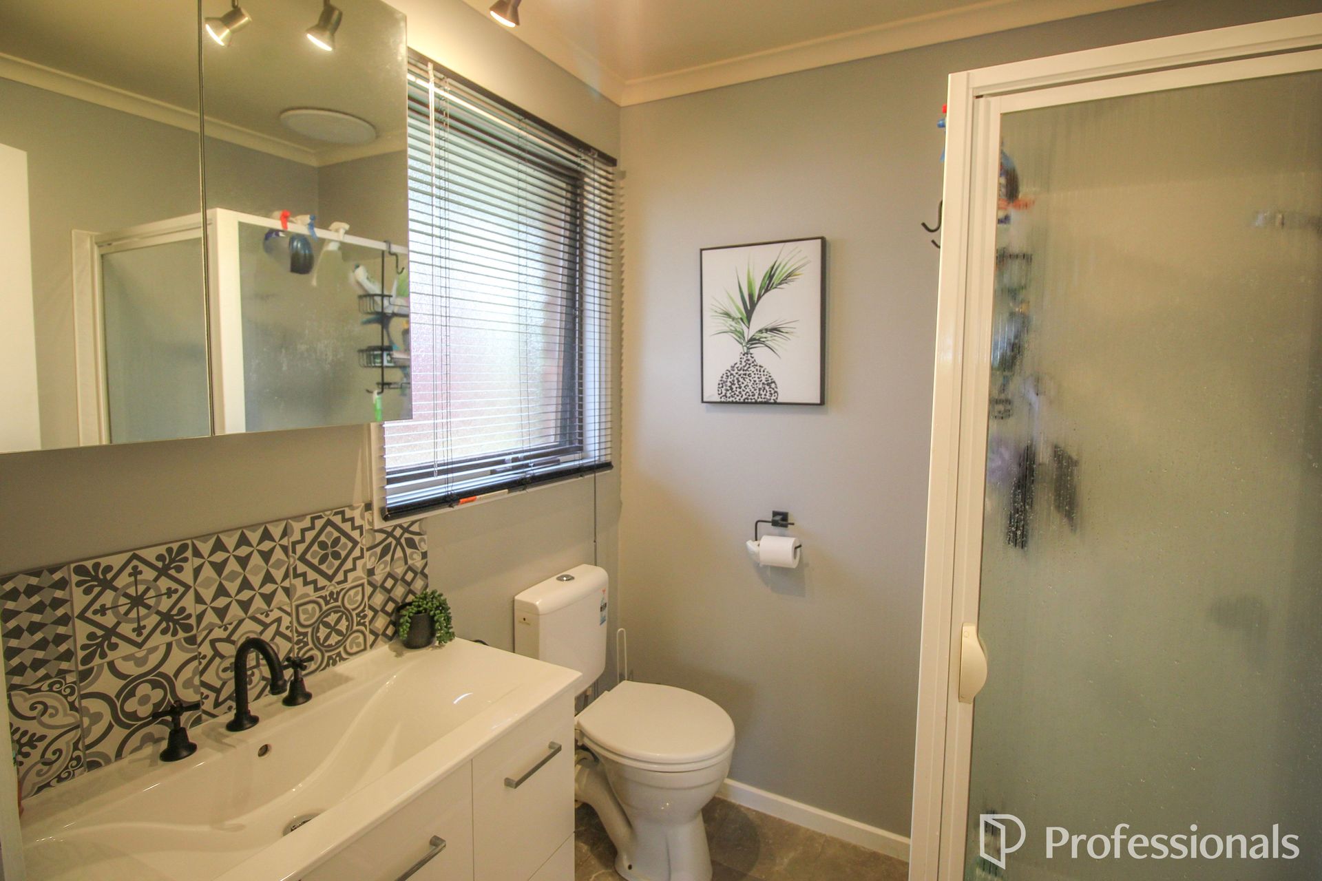 4-bedroom house at HILDALE OAKS 28 NAPIER ROAD, WON WRON VIC 3971, Wellington, Victoria