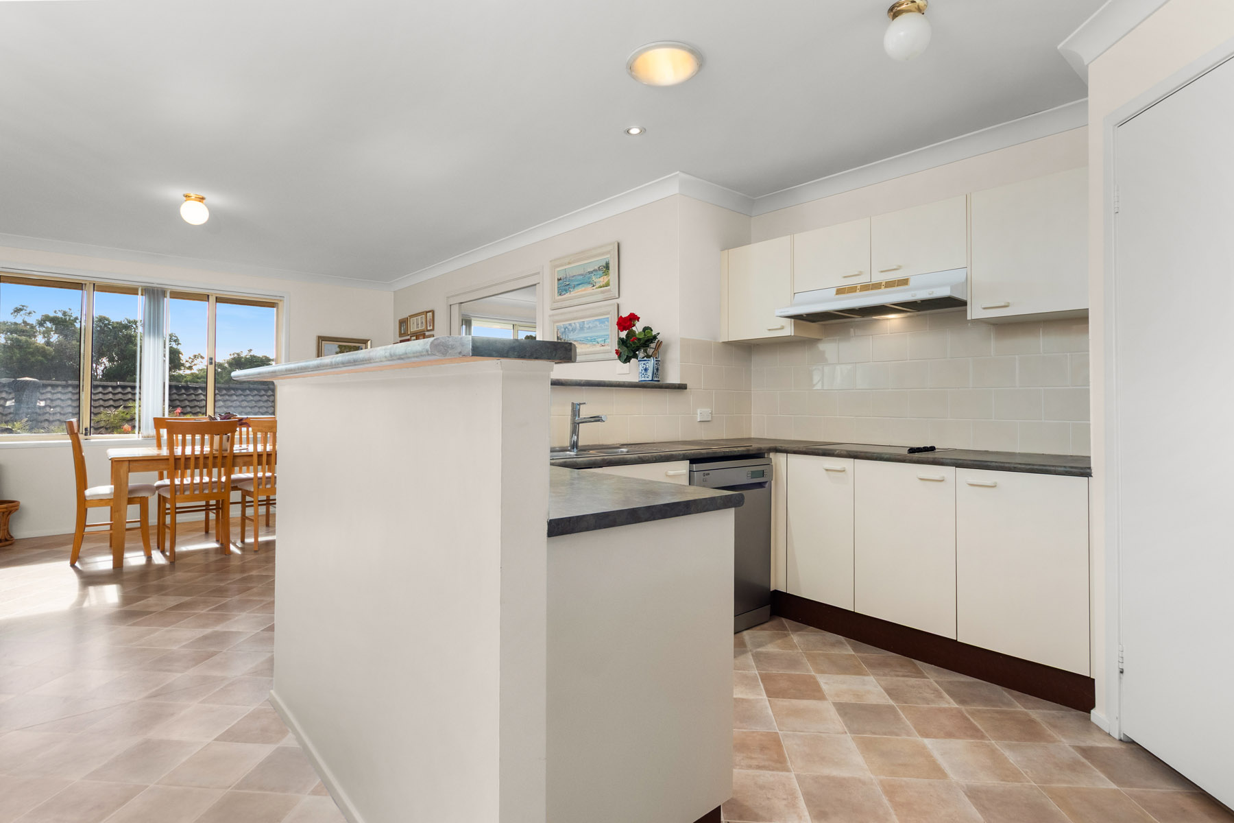 3 Forrester Close, Warners Bay, NSW 2282 - Image 4