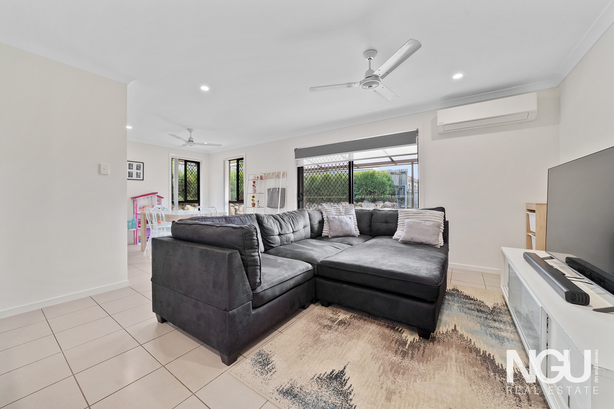 19 Coldstream Way, Holmview, QLD 4207 - Image 6