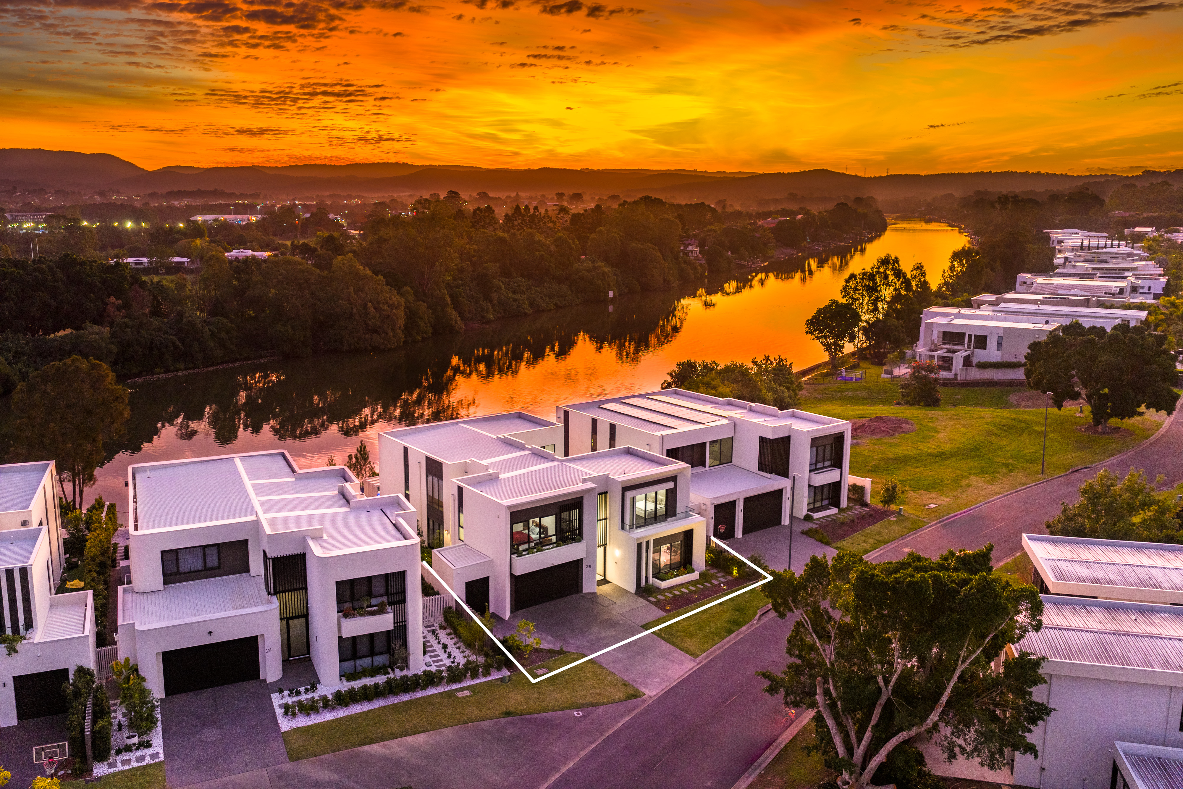 25 The Boulevarde, Benowa, Qld, 4217 - Image 6