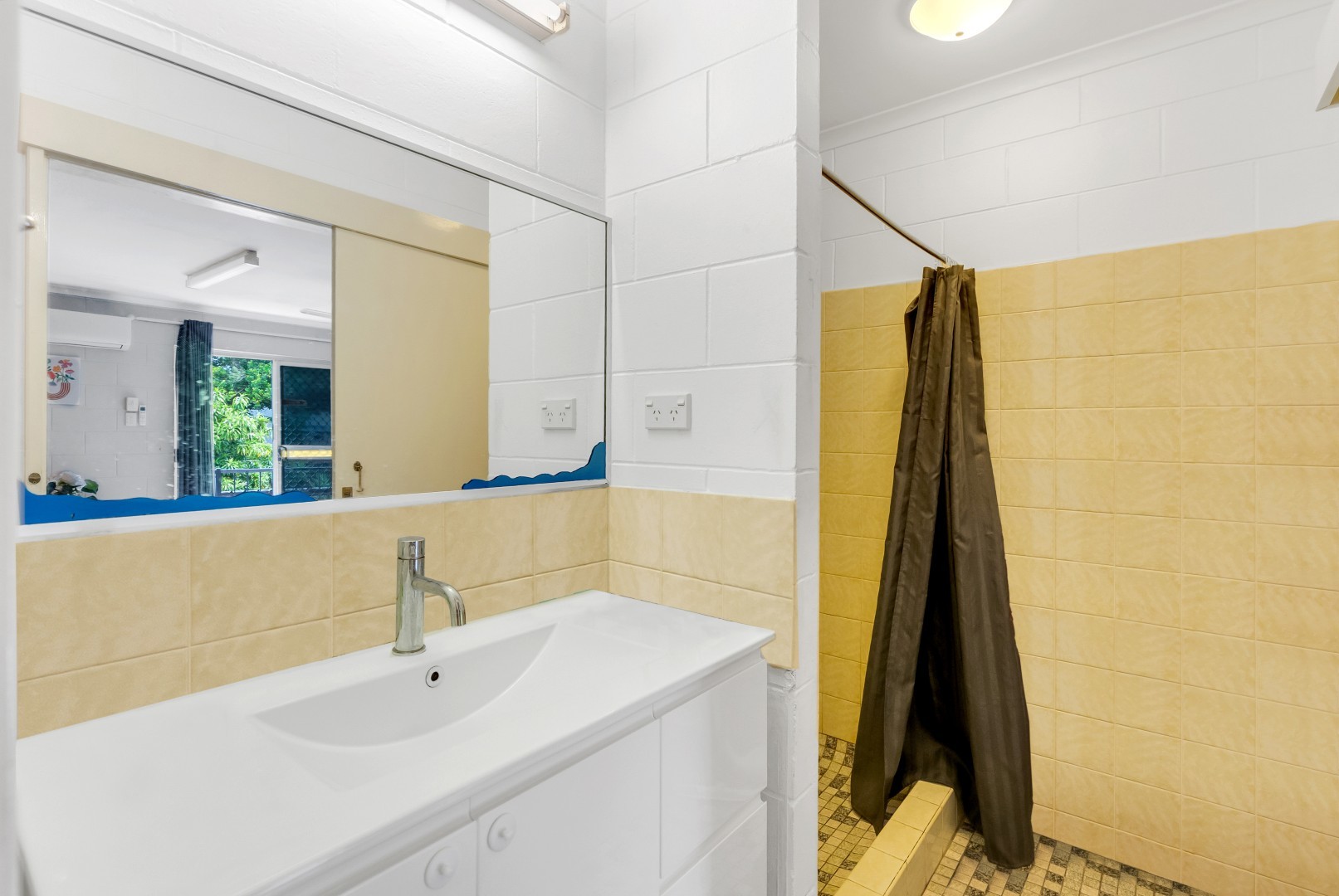 2-bedroom unit at 6/392 Severin Street, Parramatta Park, Qld, 4870, Cairns, Queensland