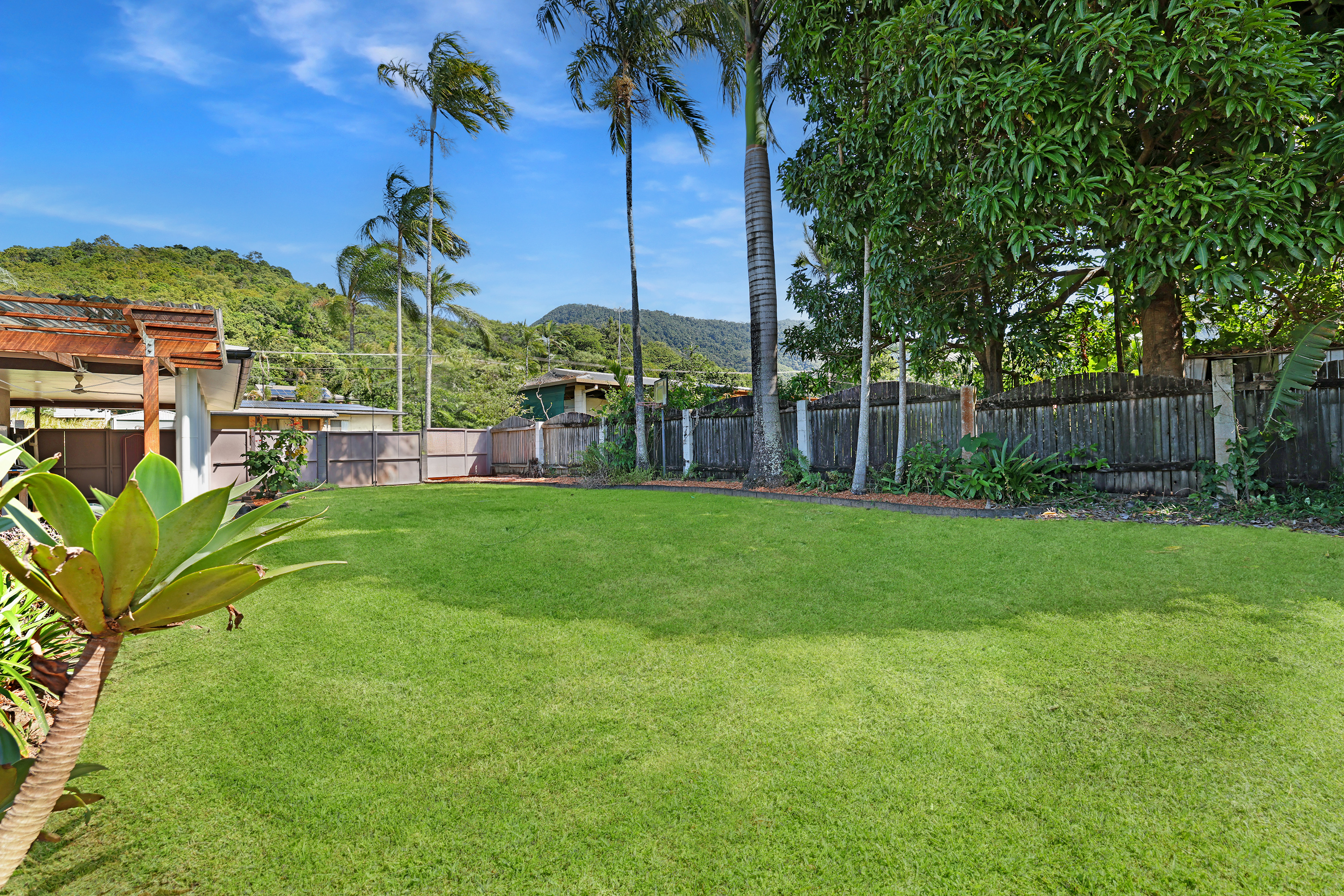 8 MATILDA CLOSE, Woree QLD 4868 - Image 2
