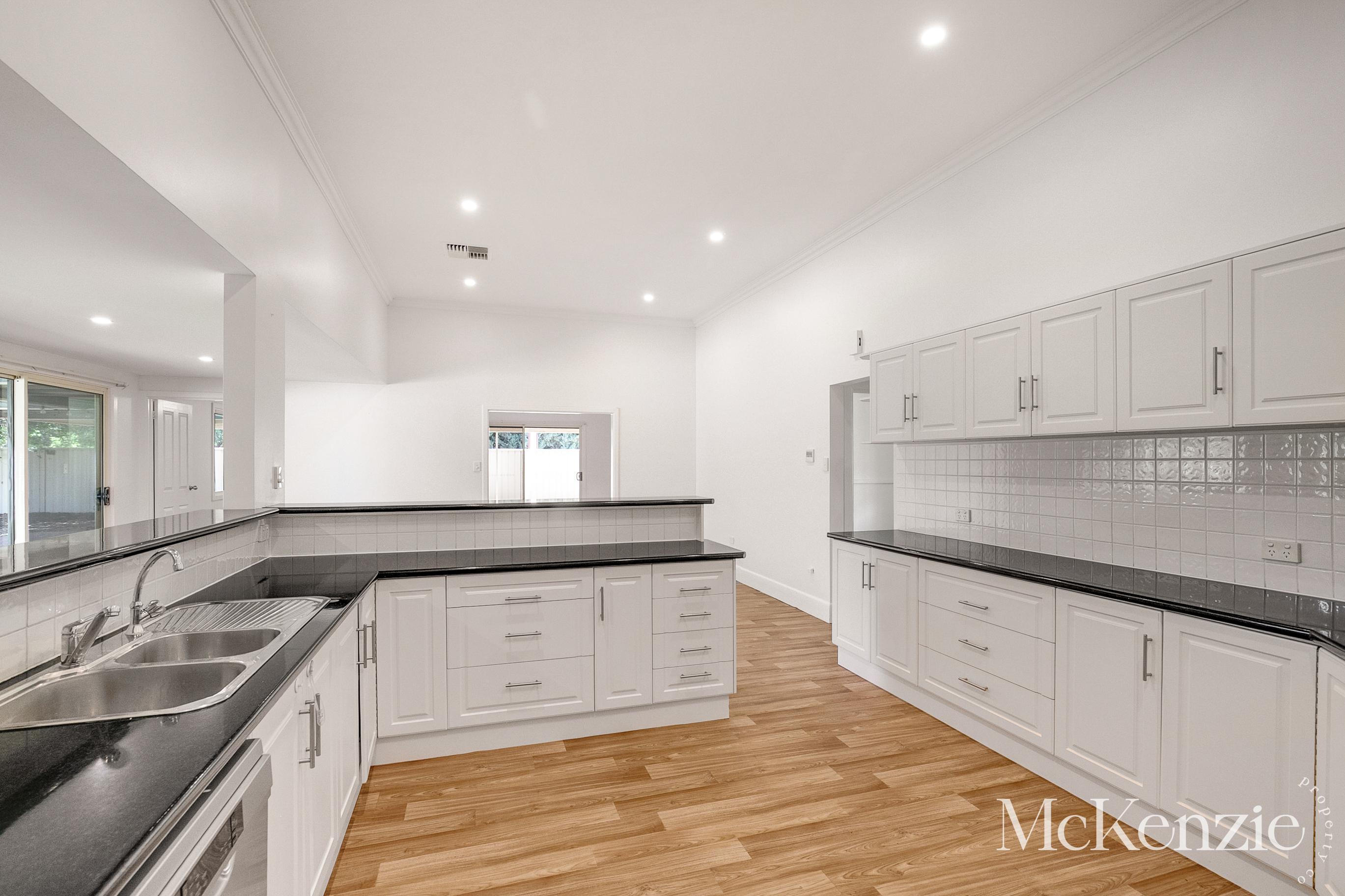 6-bedroom house at 23 Falcon Street, Renmark North, SA 5341, Renmark Paringa, South Australia