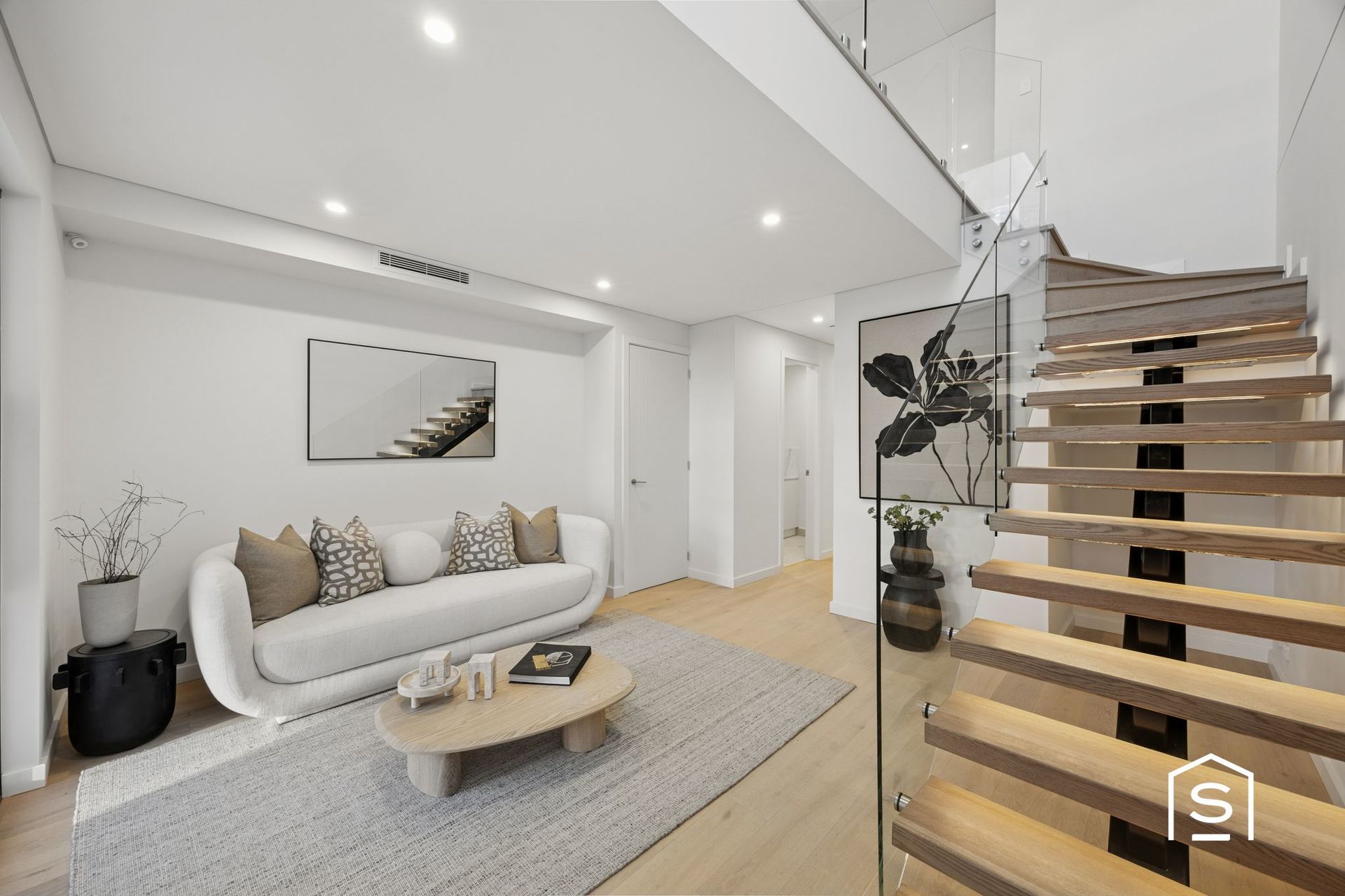 5-bedroom unit at 24 Edgar Street, Eastwood, NSW 2122, Ryde, New South Wales