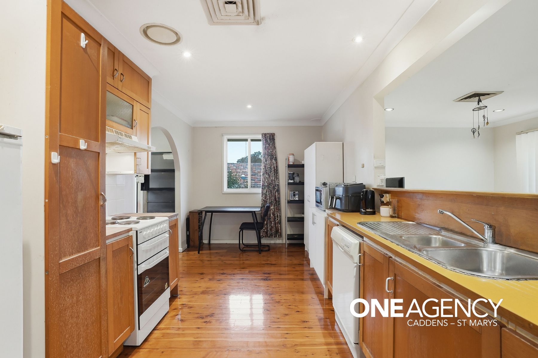6 Sheba Crescent, South Penrith, NSW 2750 - Image 3