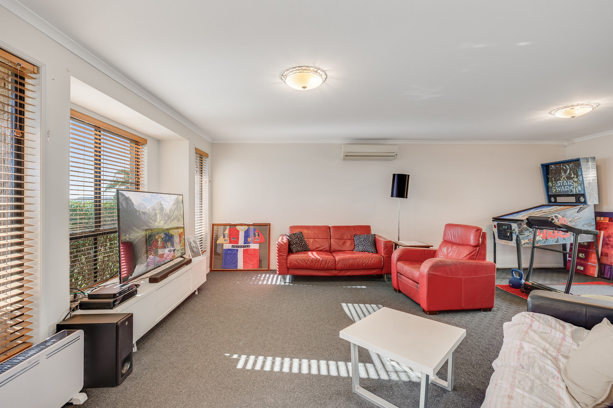 14 Shelton Crescent, Kearneys Spring, QLD 4350 - Image 6