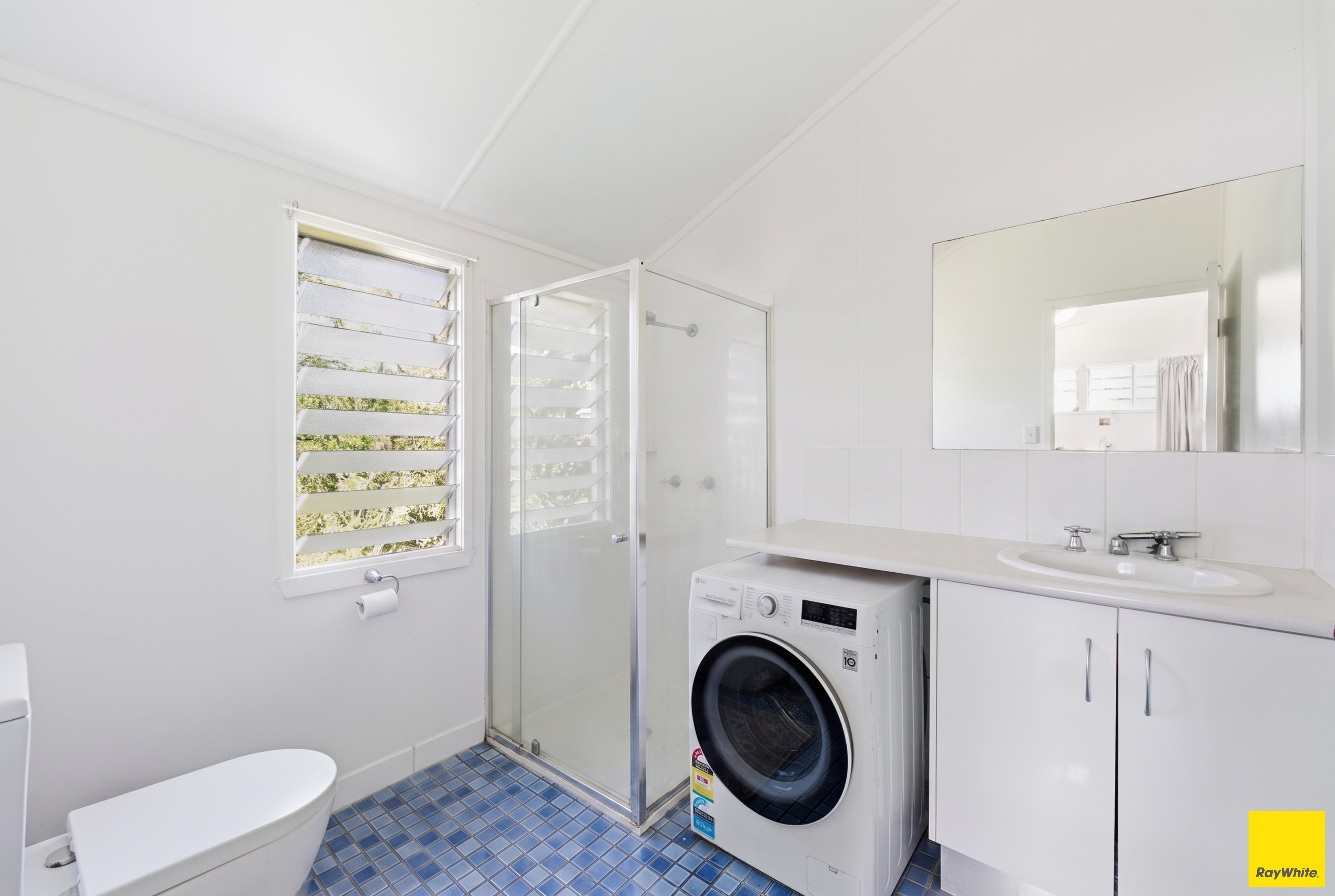 5-bedroom house at 49 Charles Street, Parramatta Park QLD 4870, Cairns, Queensland