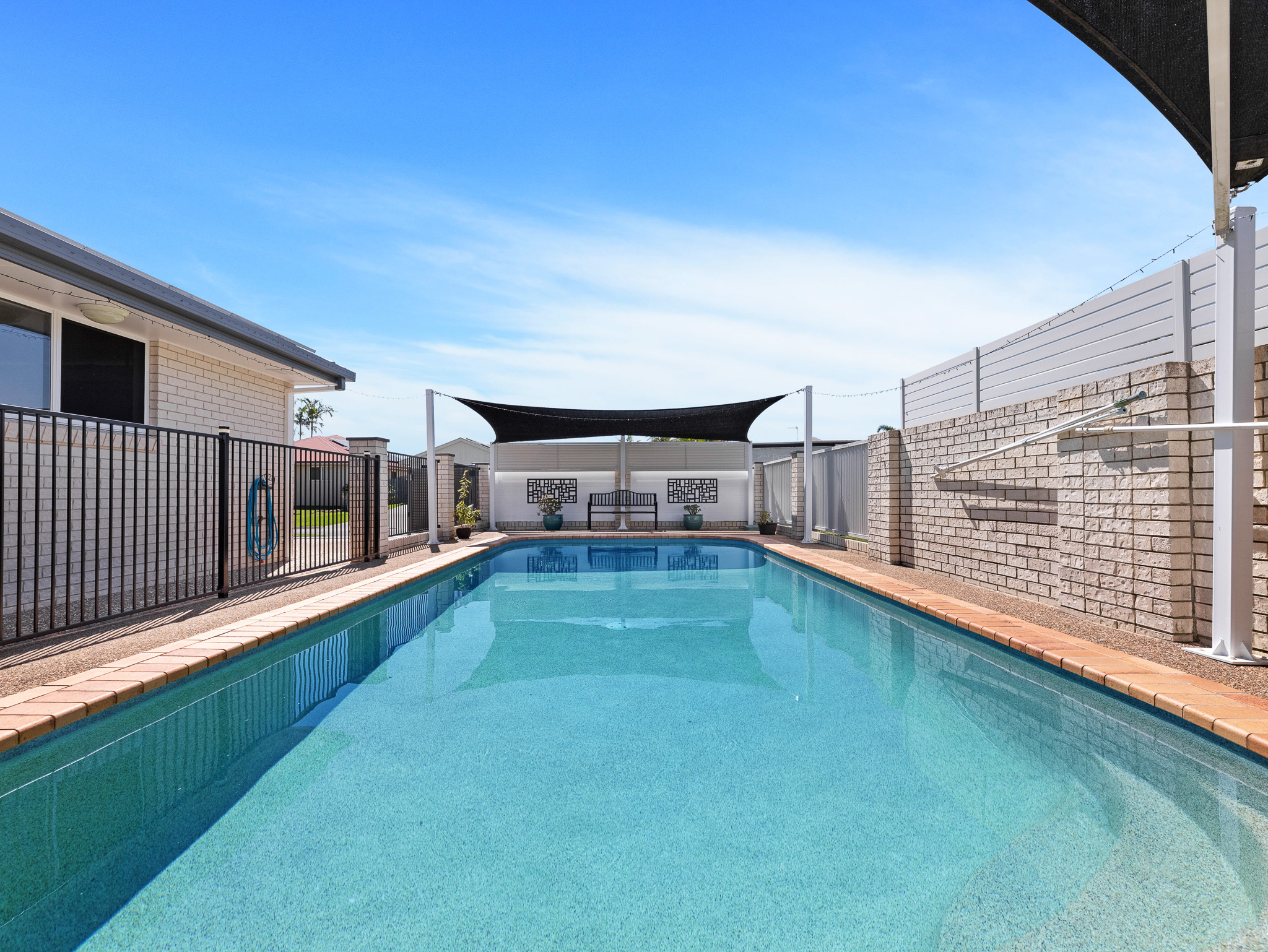 24 SKINNER CRESCENT, Urangan QLD 4655 - Image 3