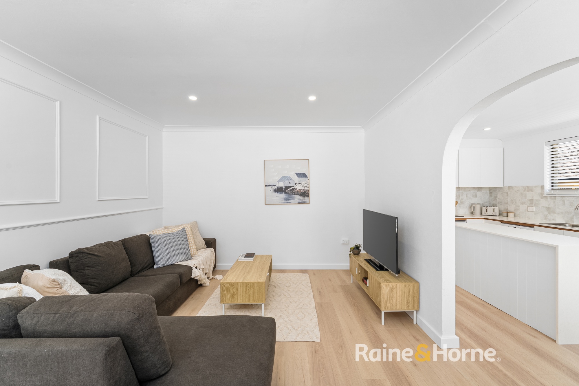 61 GALLIPOLI AVENUE, Umina Beach NSW 2257 - Image 2