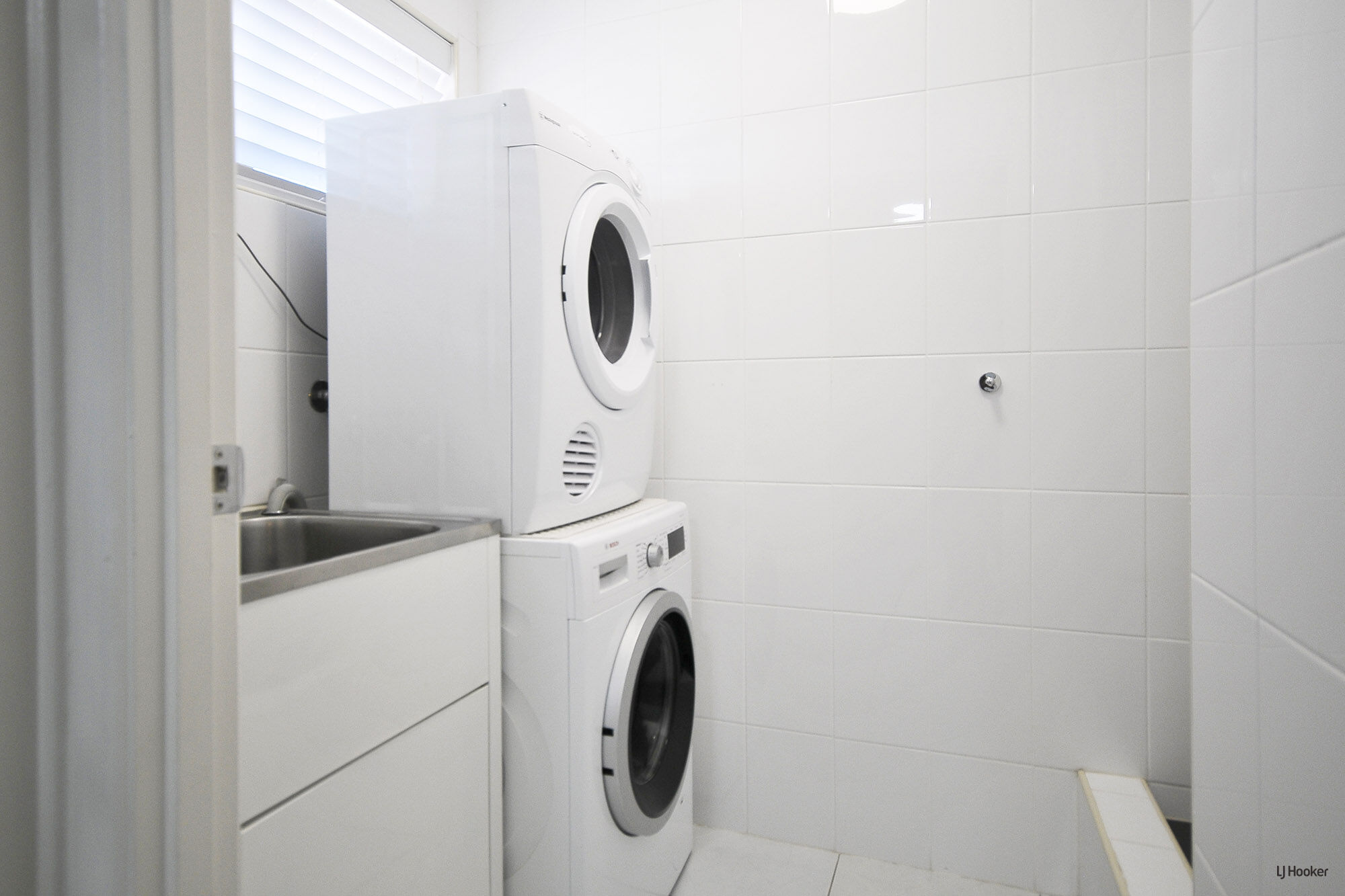 4 69 GOLDEN FOUR DRIVE, BILINGA QLD 4225 - Image 7