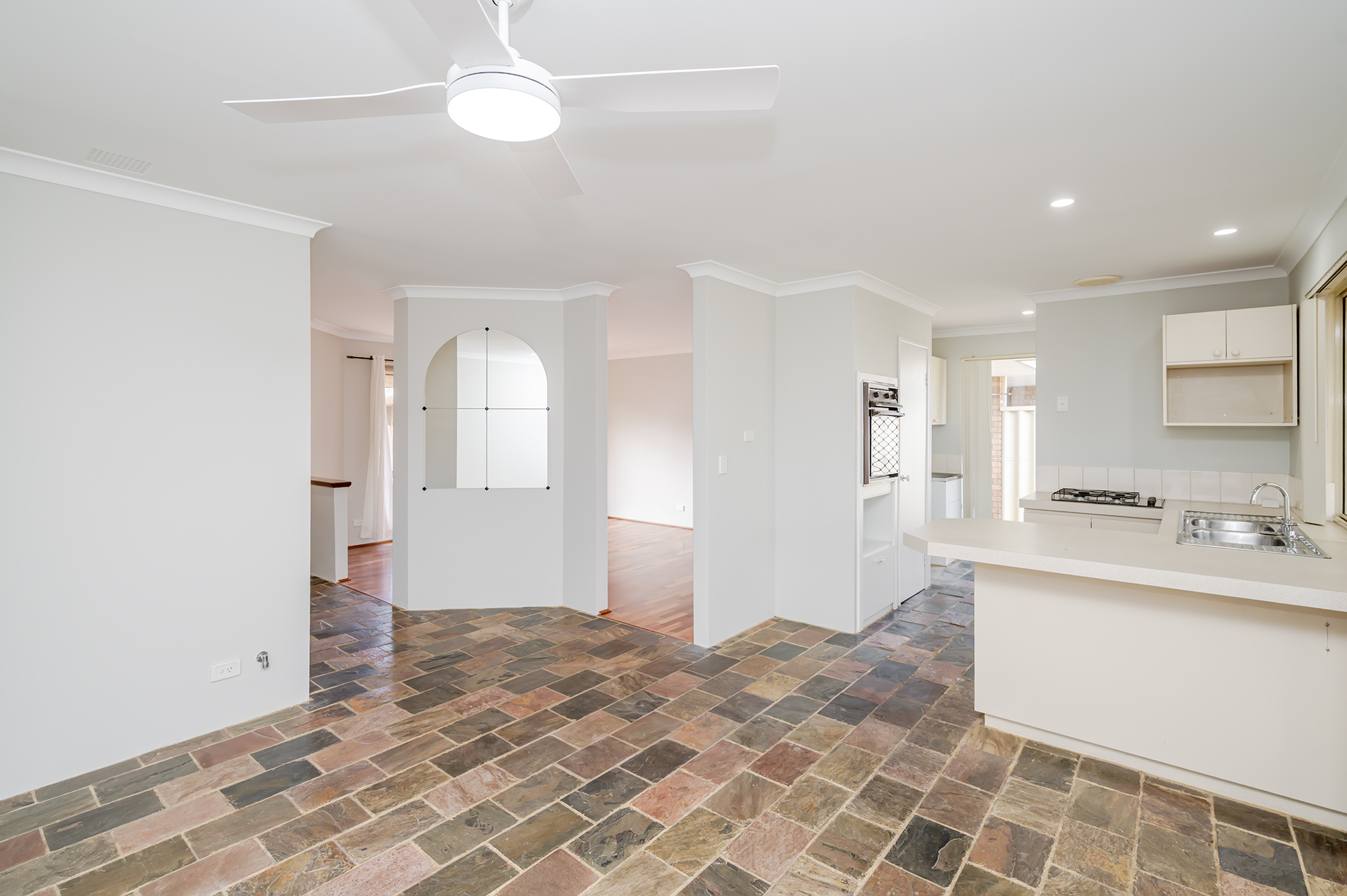 3-bedroom unit at 5/6 Luton Close, Ballajura, WA 6066, Swan, Western Australia