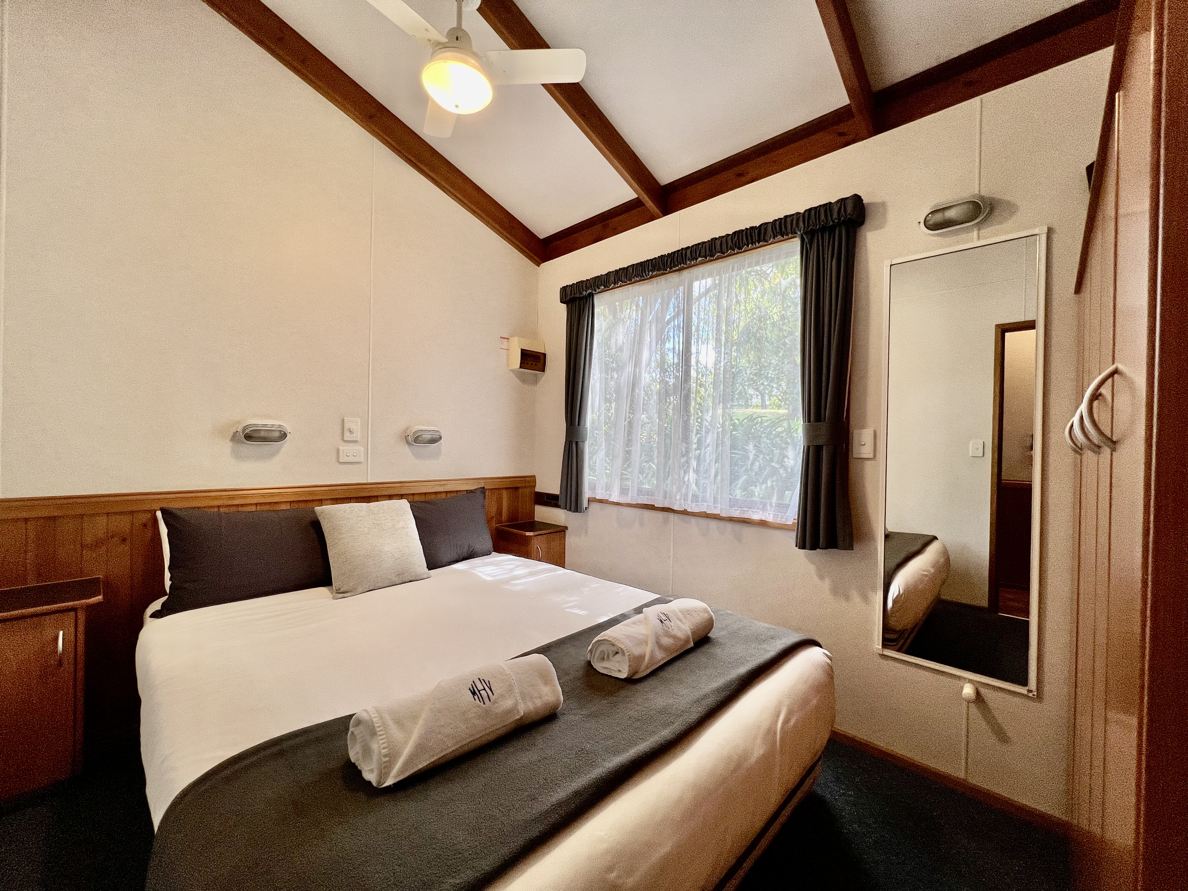 4/1 Mairburn, Metung, Vic, 3904 - Image 8