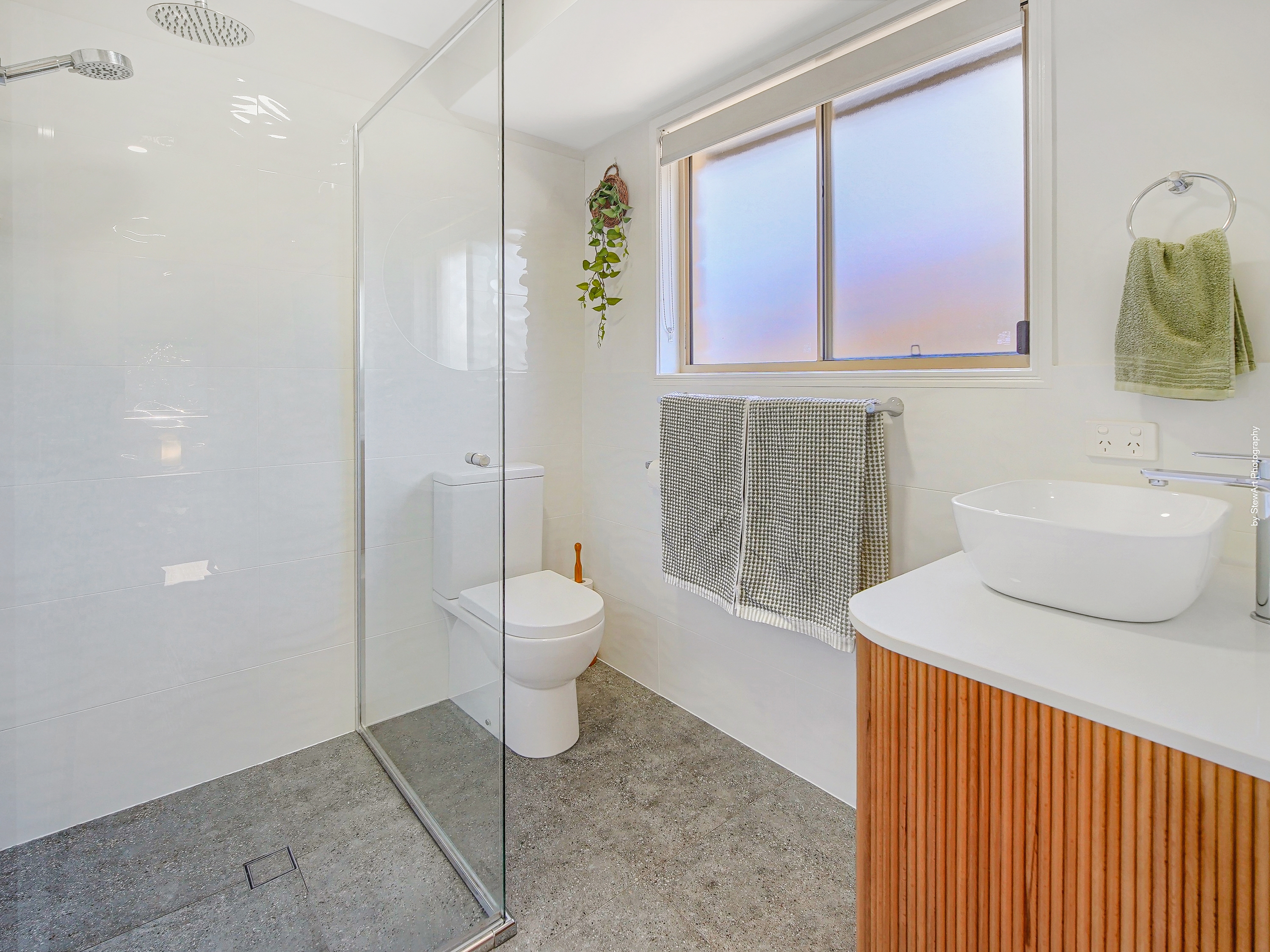 3-bedroom unit at 2/41 Pembridge Circuit, Urraween, QLD 4655, Fraser Coast, Queensland