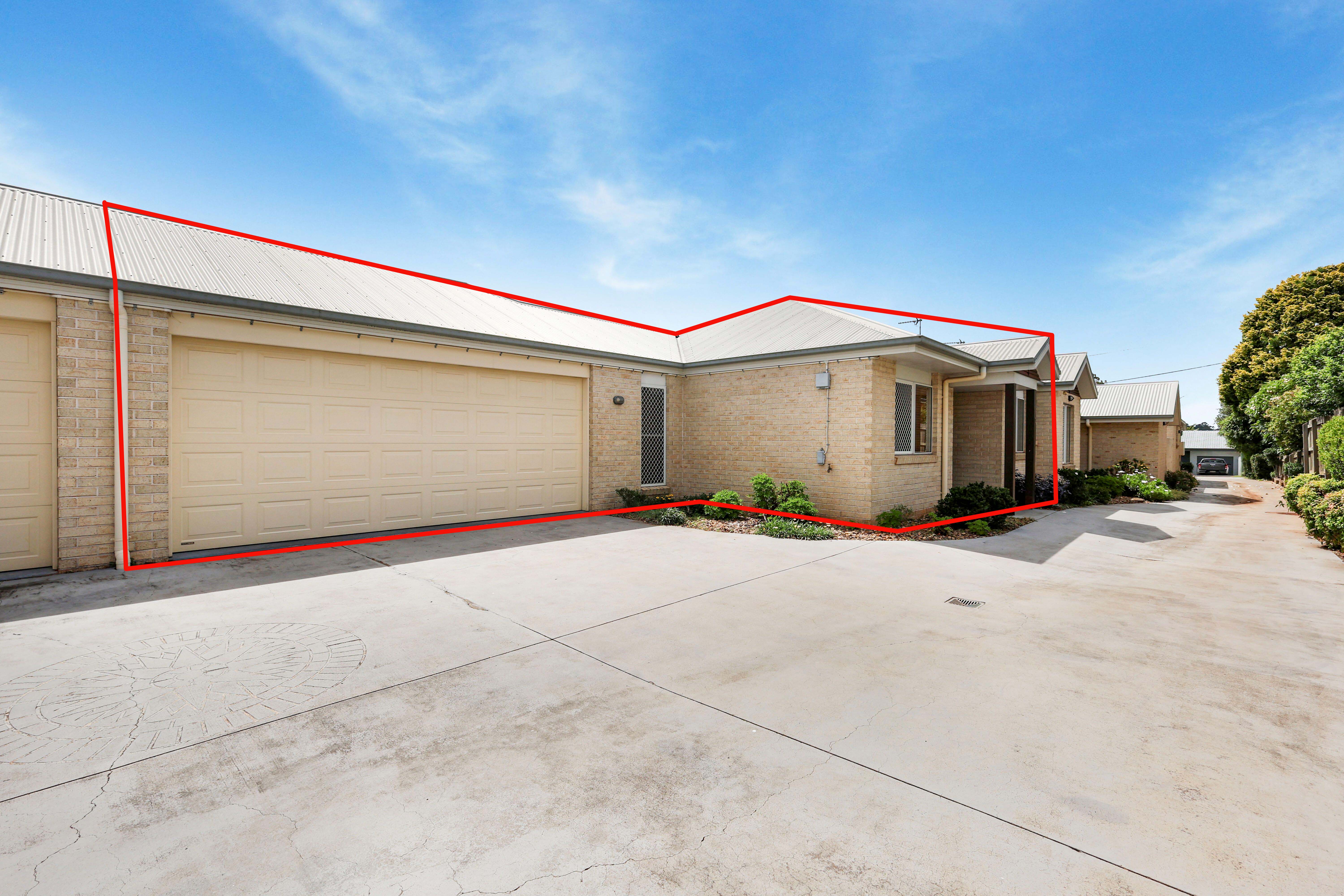 2/3 Jewell Street, Centenary Heights, Qld, 4350 - Image 1