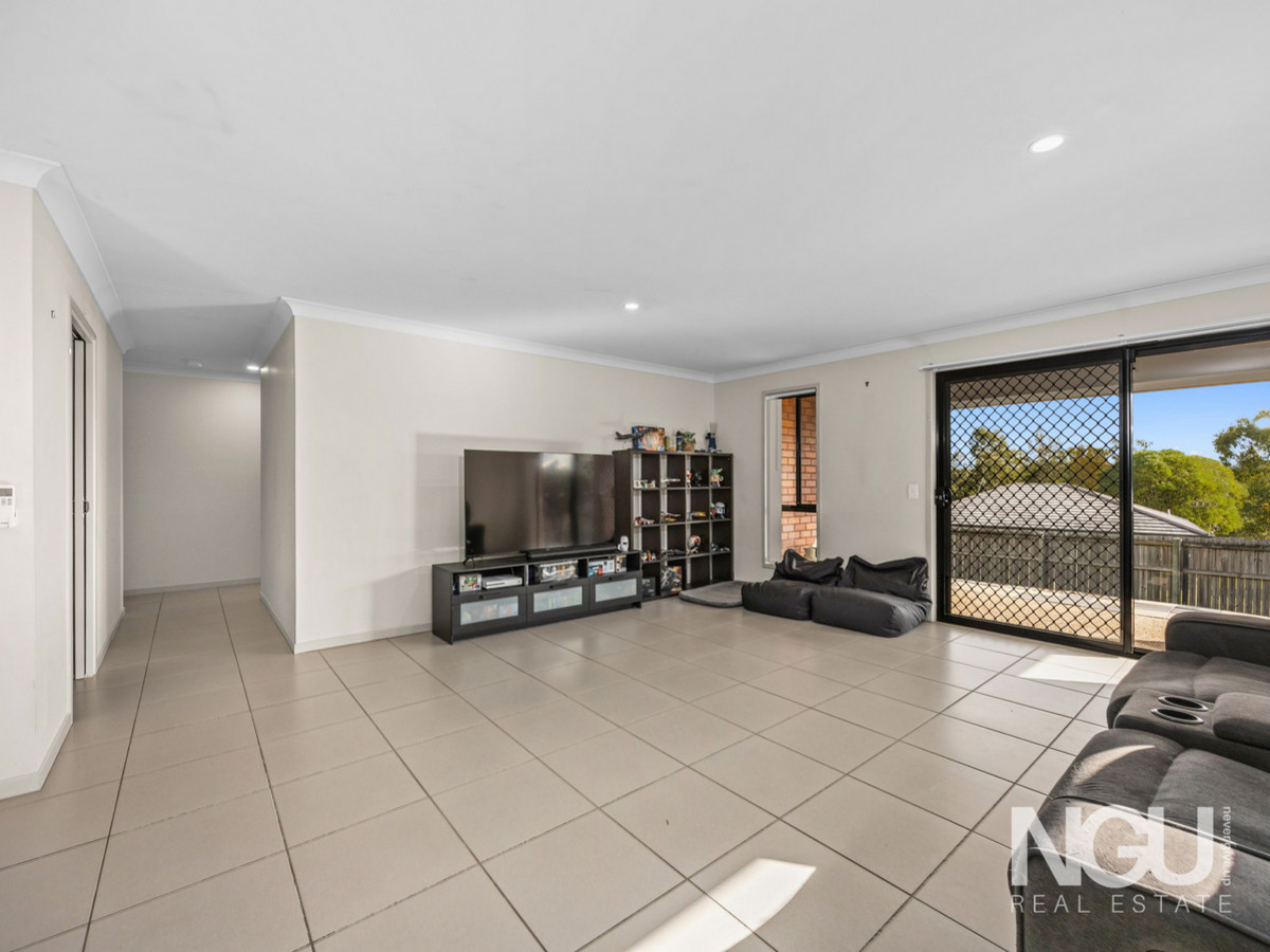4 HOLROYD STREET, Brassall QLD 4305 - Image 6