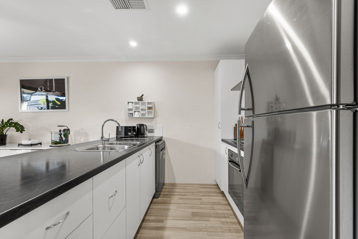 3-bedroom house at 18 Conferta Link, Banksia Grove, WA 6031, Wanneroo, Western Australia