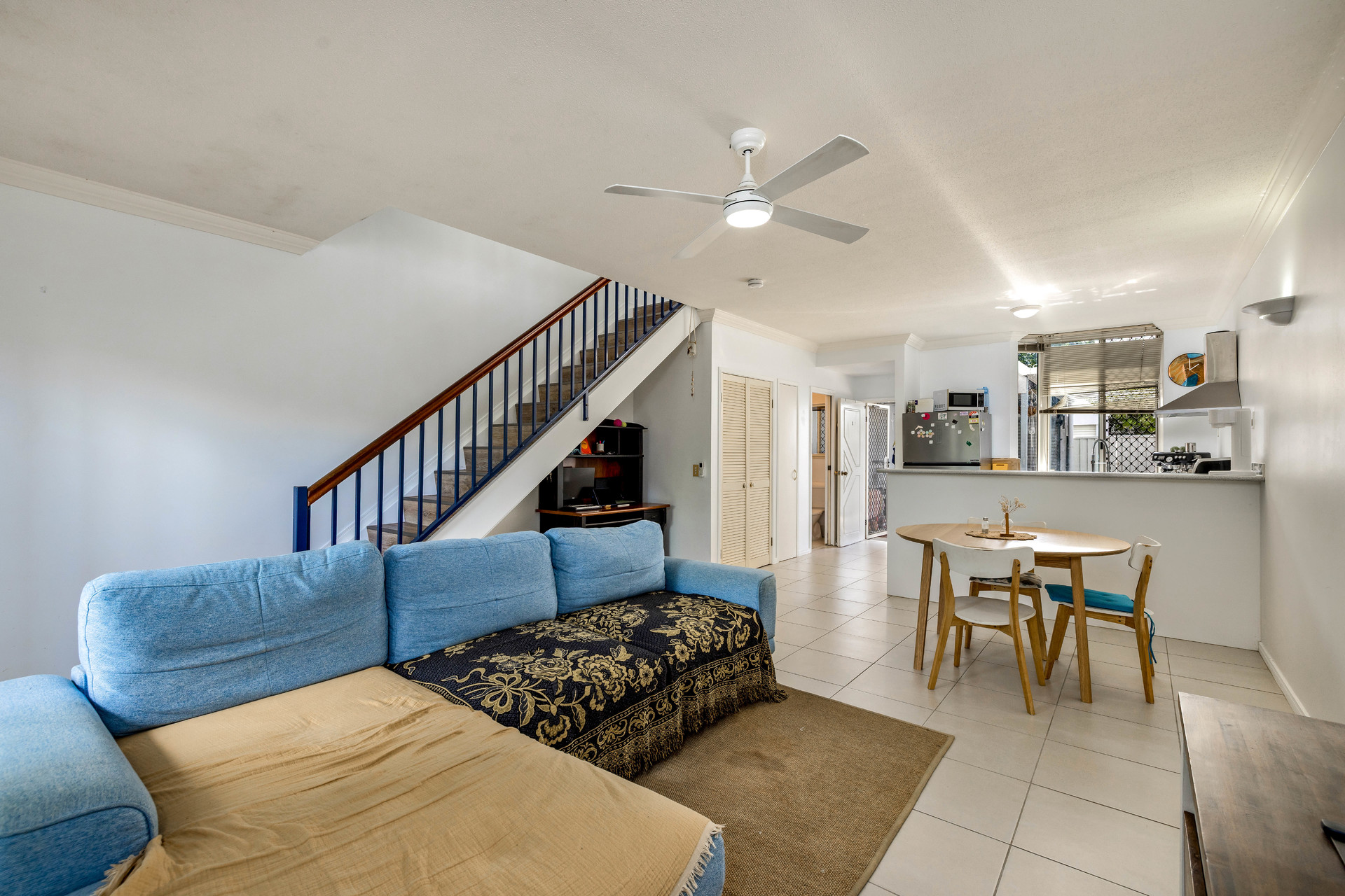 2/184-190 Gatton Street, Manunda, QLD 4870 - Image 1