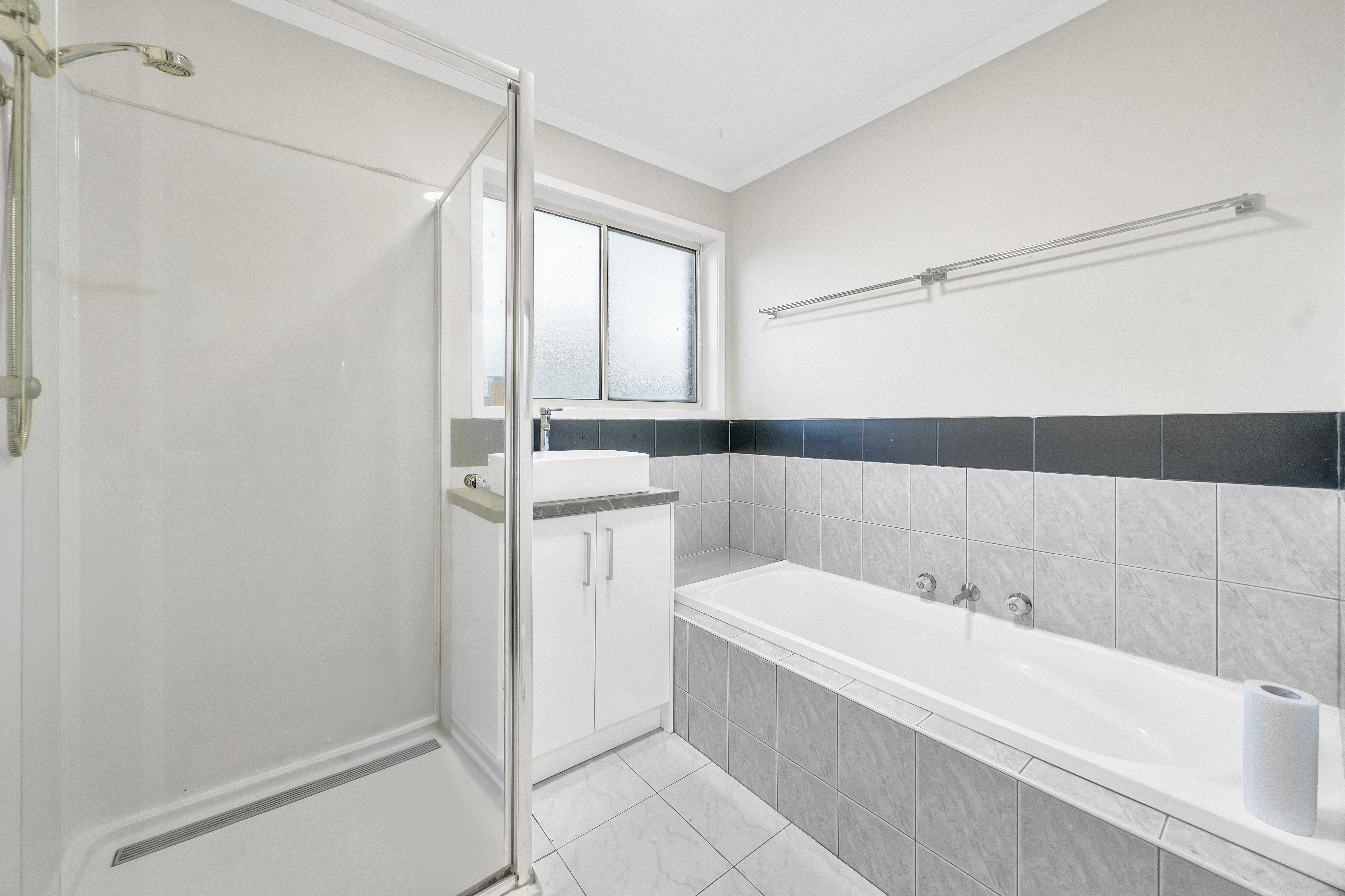 3-bedroom unit at 3 7 KALMAN ROAD, EPPING VIC 3076, Whittlesea, Victoria