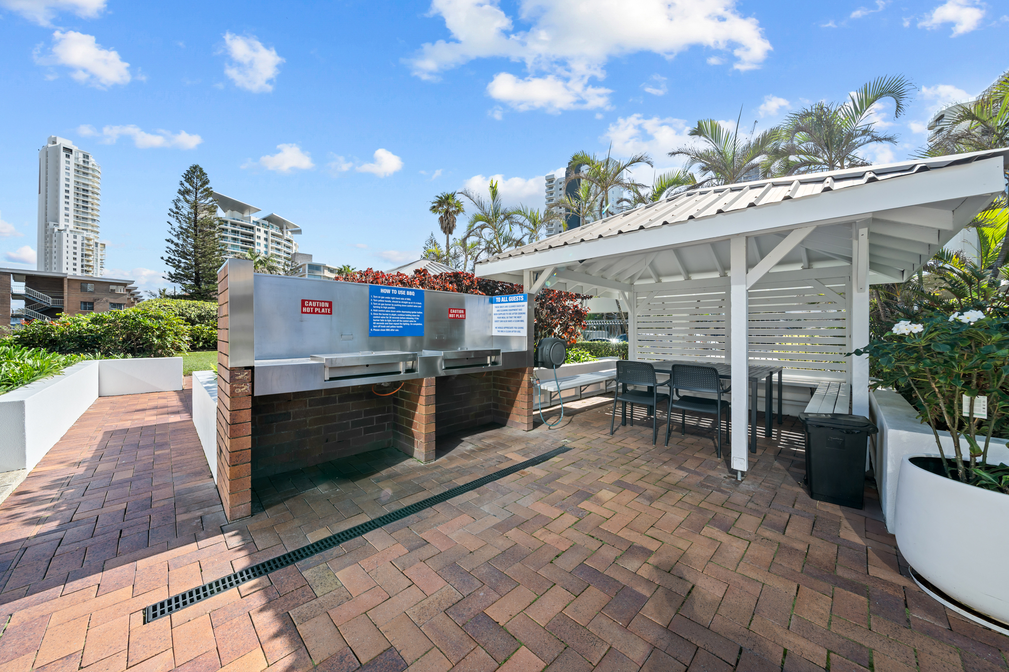 3-bedroom unit at 16 20 Old Burleigh Road, Surfers Paradise QLD 4217, Gold Coast, Queensland