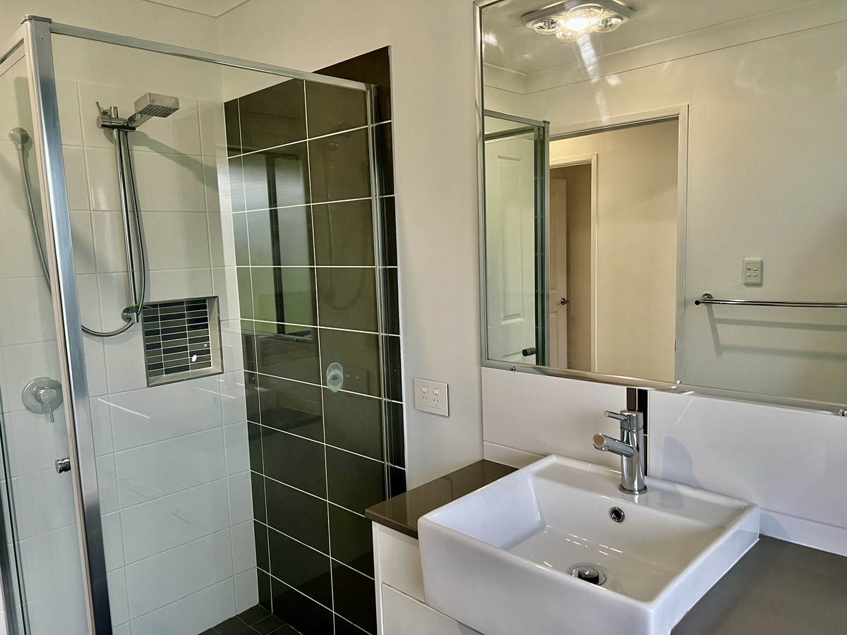 5-bedroom house at 27 Earl Street, Jondaryan, QLD 4403, Toowoomba, Queensland