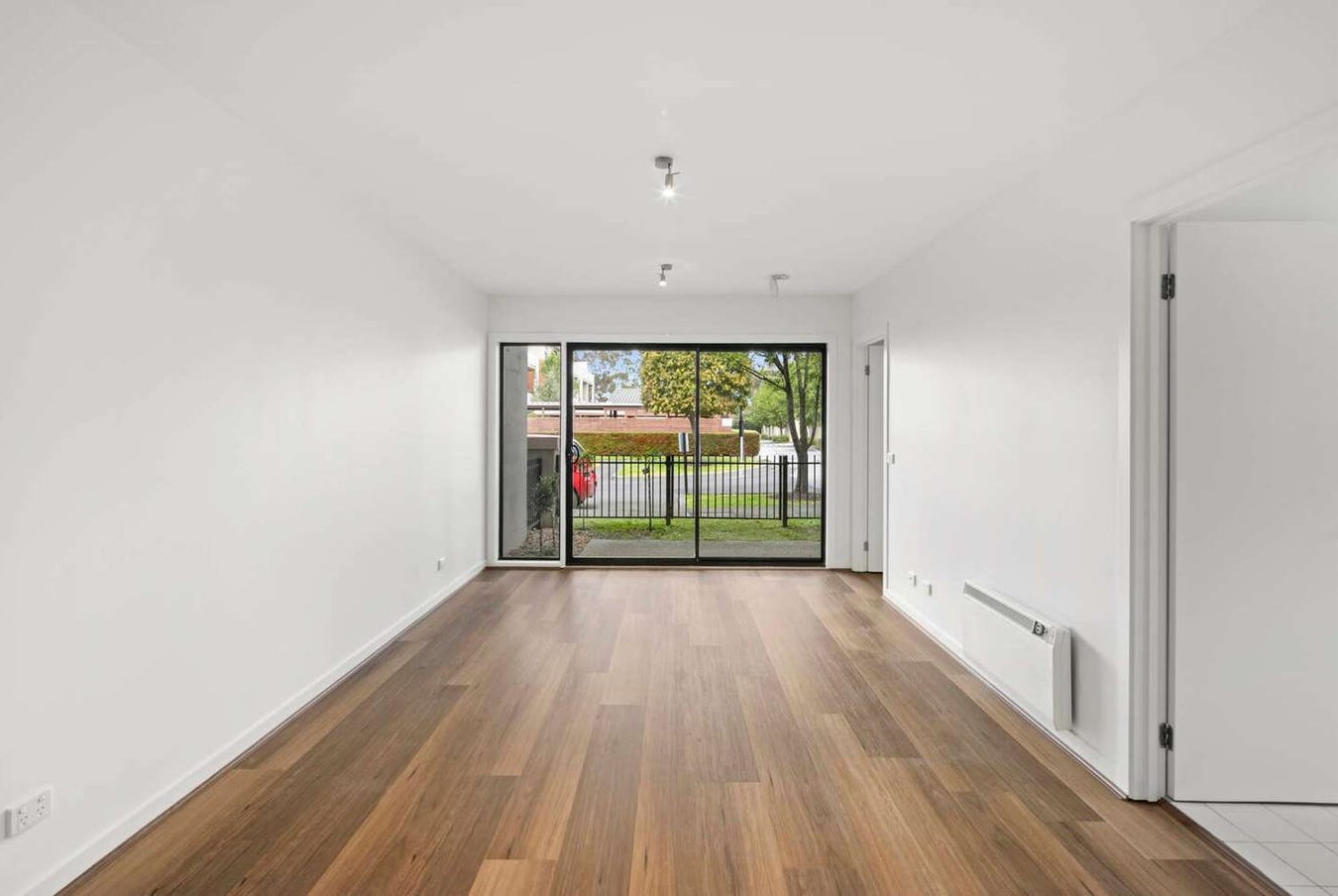 7 1 MONASH GREEN DRIVE, CLAYTON VIC 3168 - Image 3
